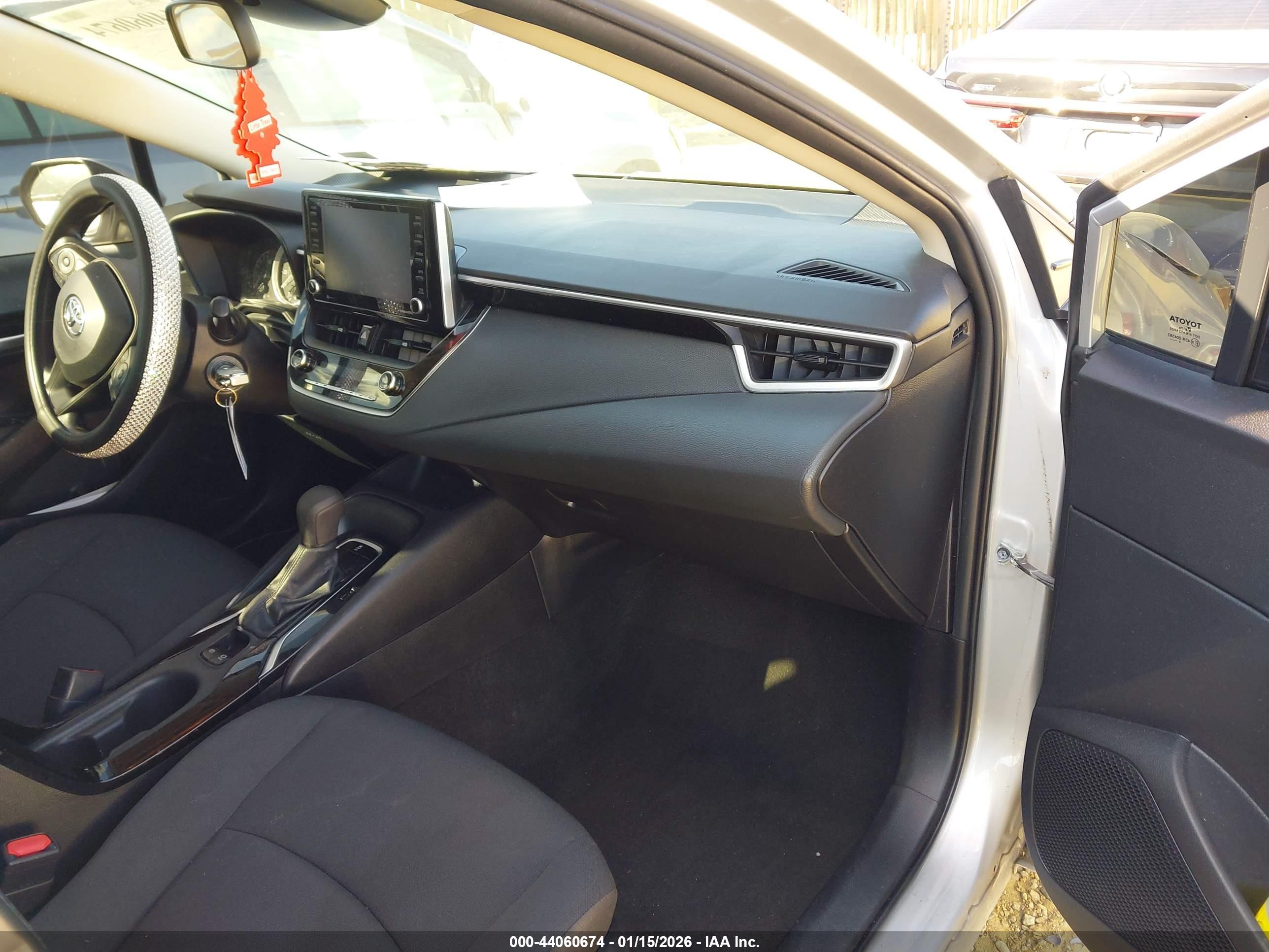 TOYOTA COROLLA image 5