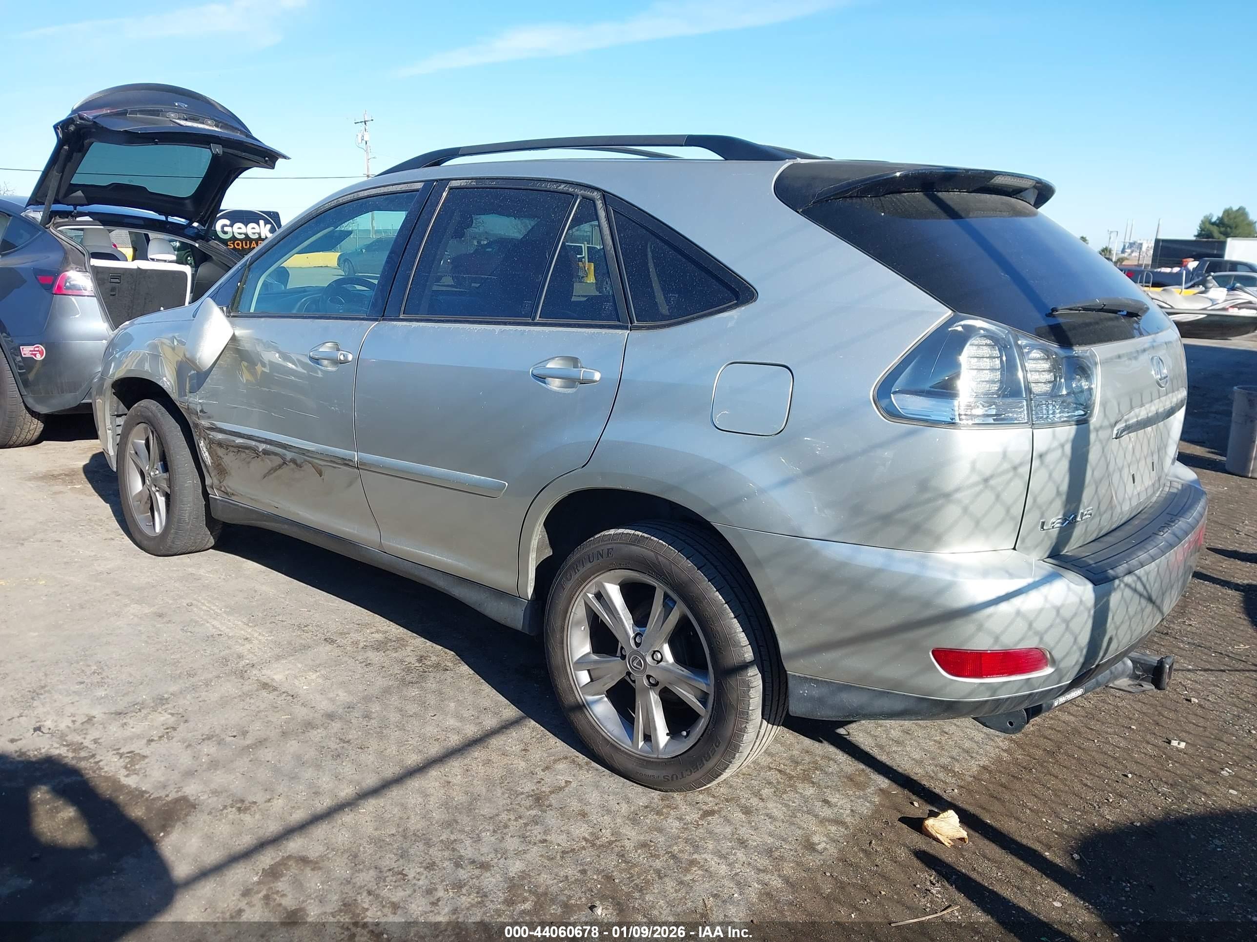 LEXUS RX image 3
