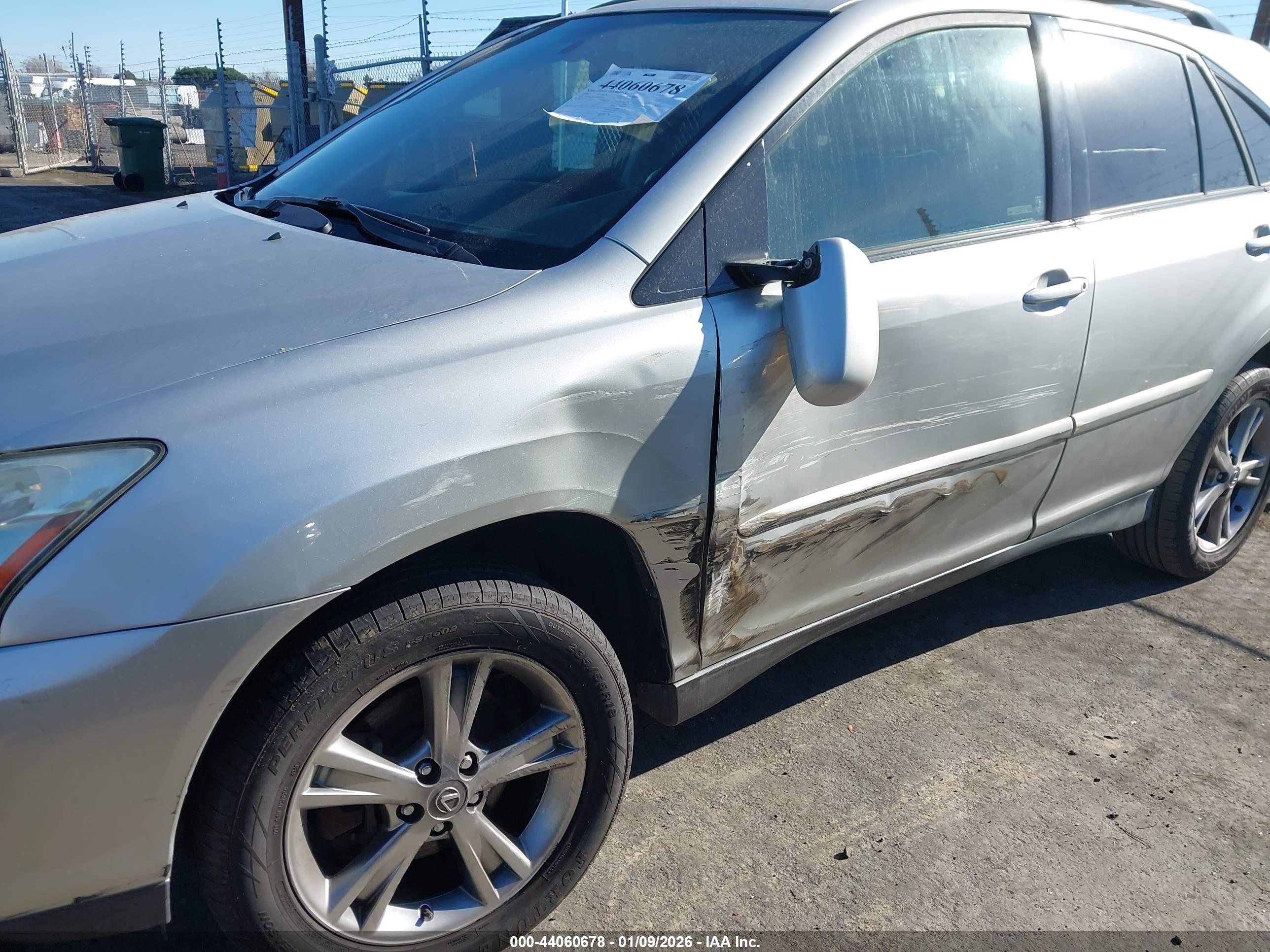 LEXUS RX image 6