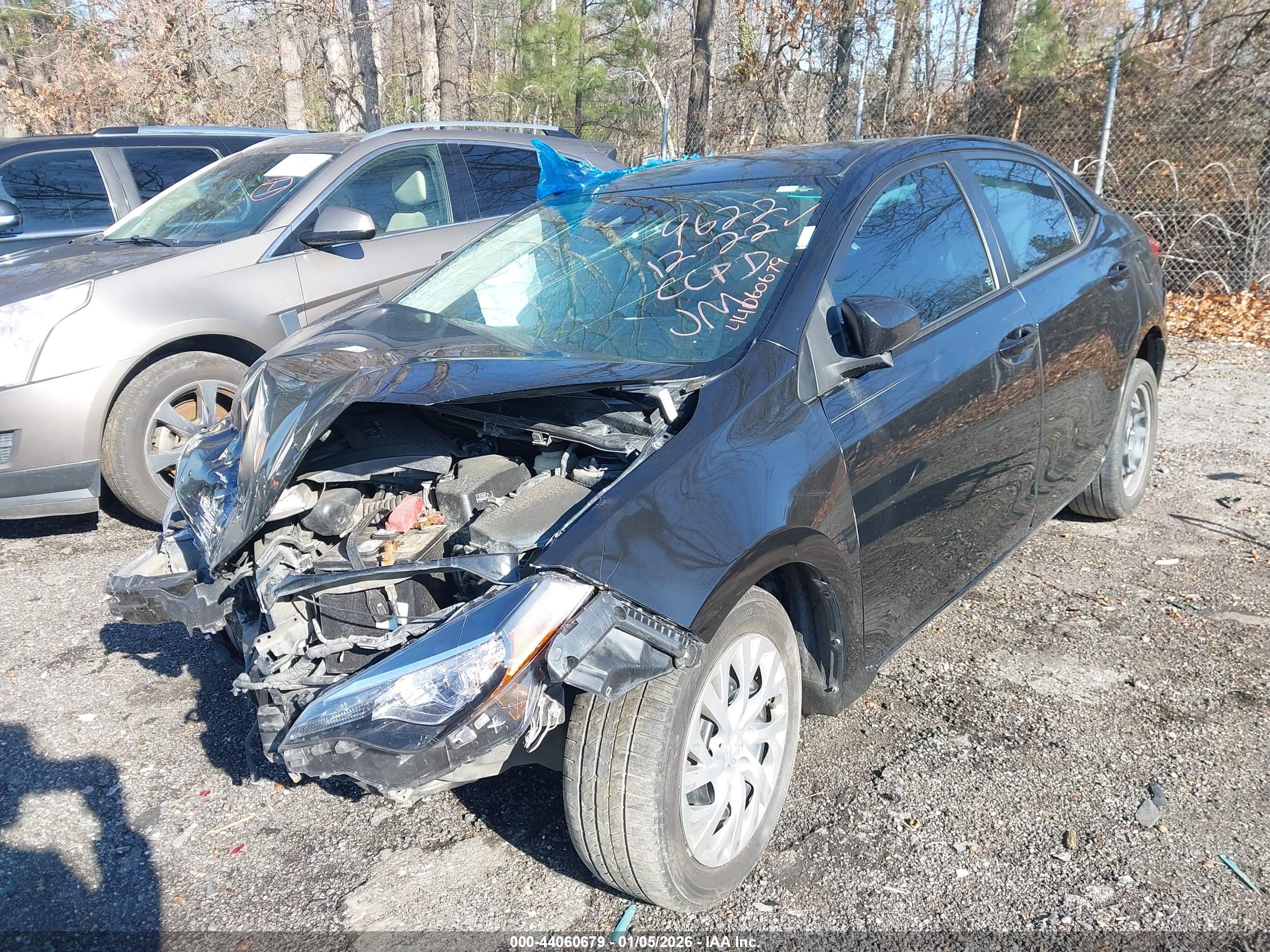 TOYOTA COROLLA image 2