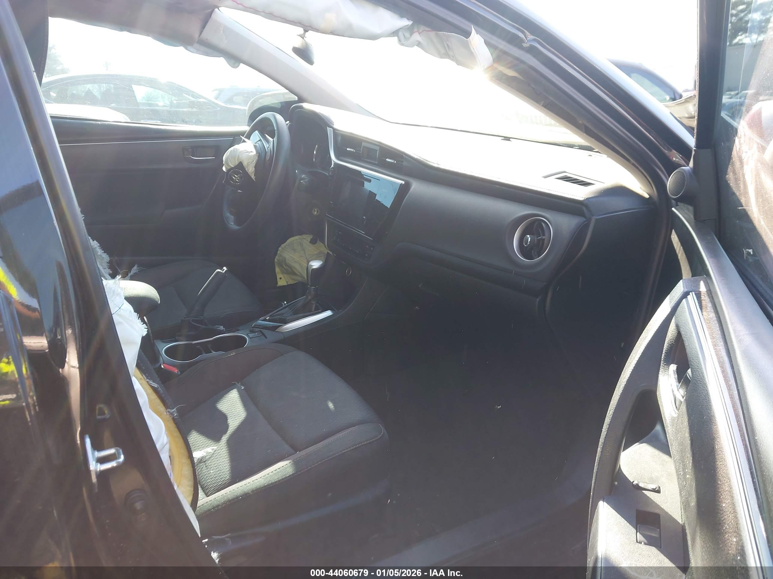 TOYOTA COROLLA image 5