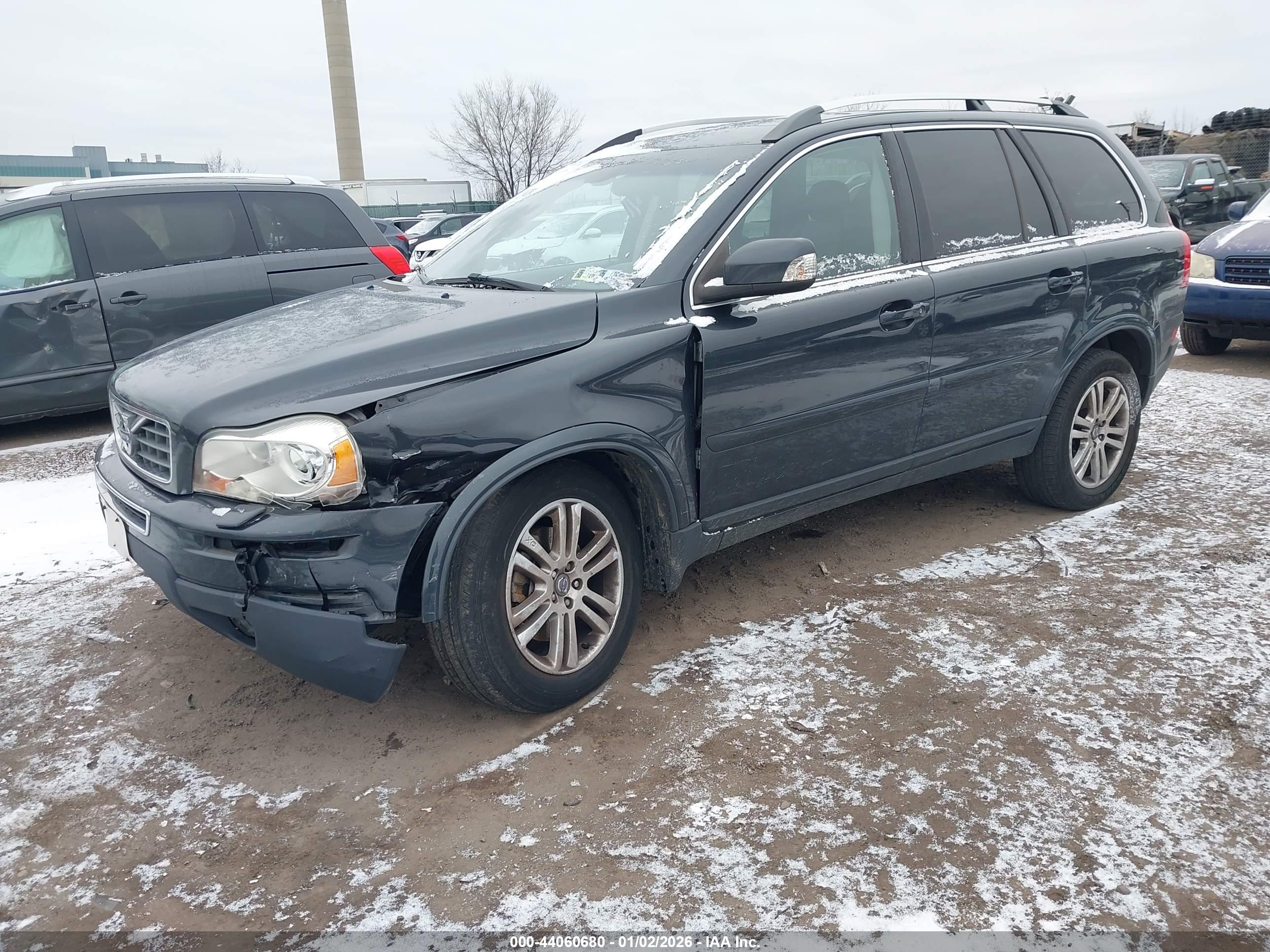 VOLVO XC90 image 2