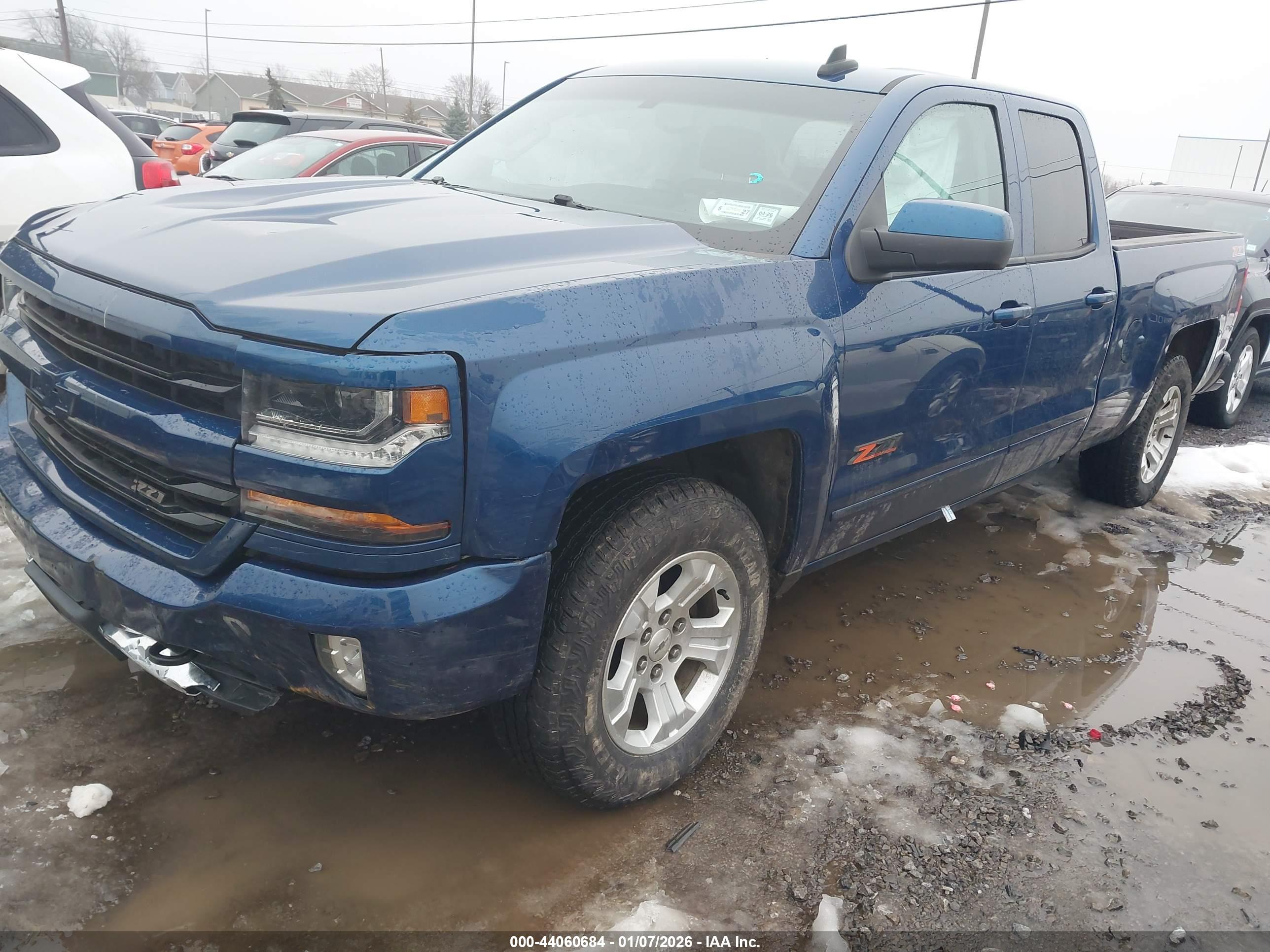 CHEVROLET SILVERADO image 2