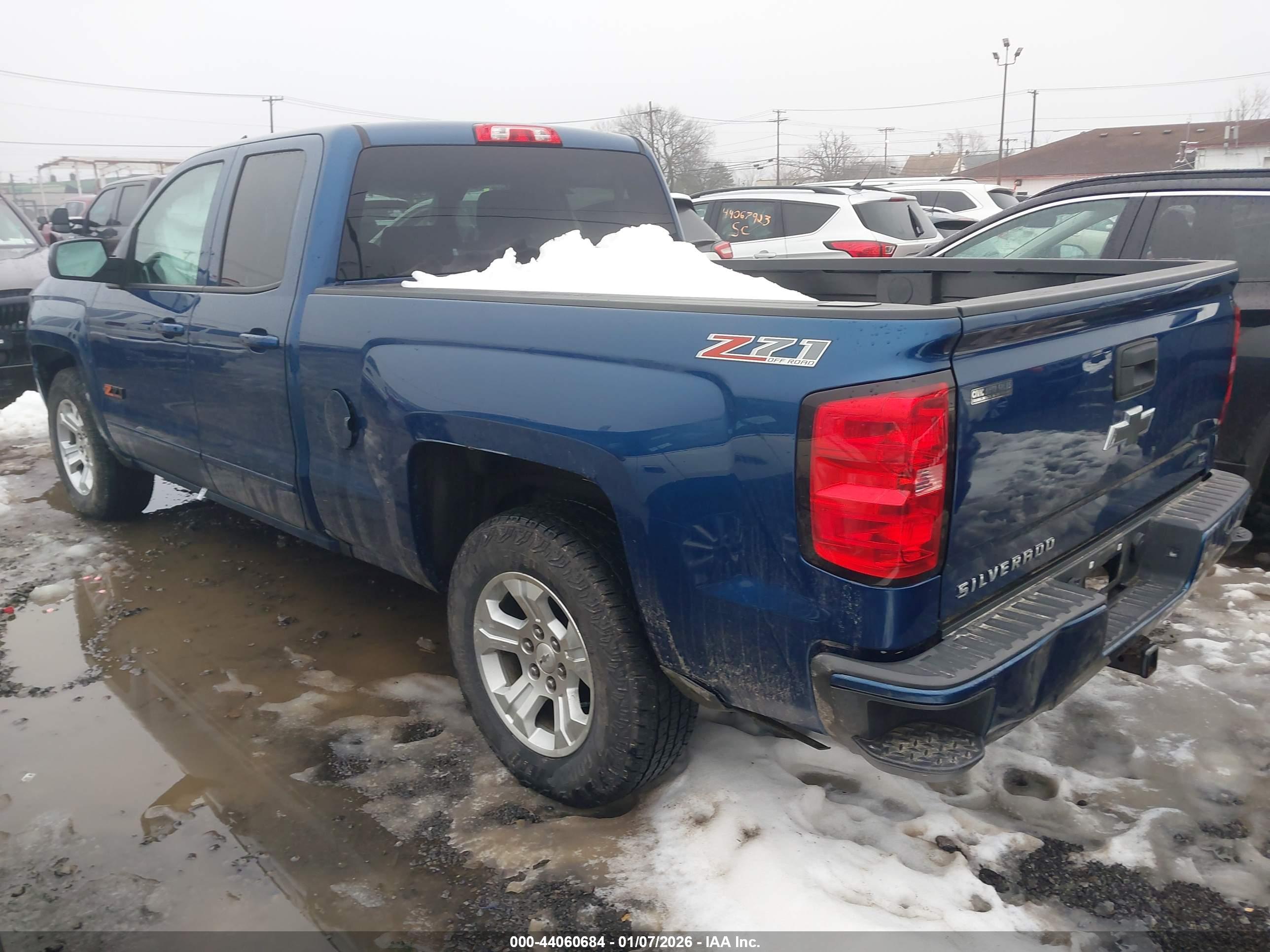CHEVROLET SILVERADO image 3