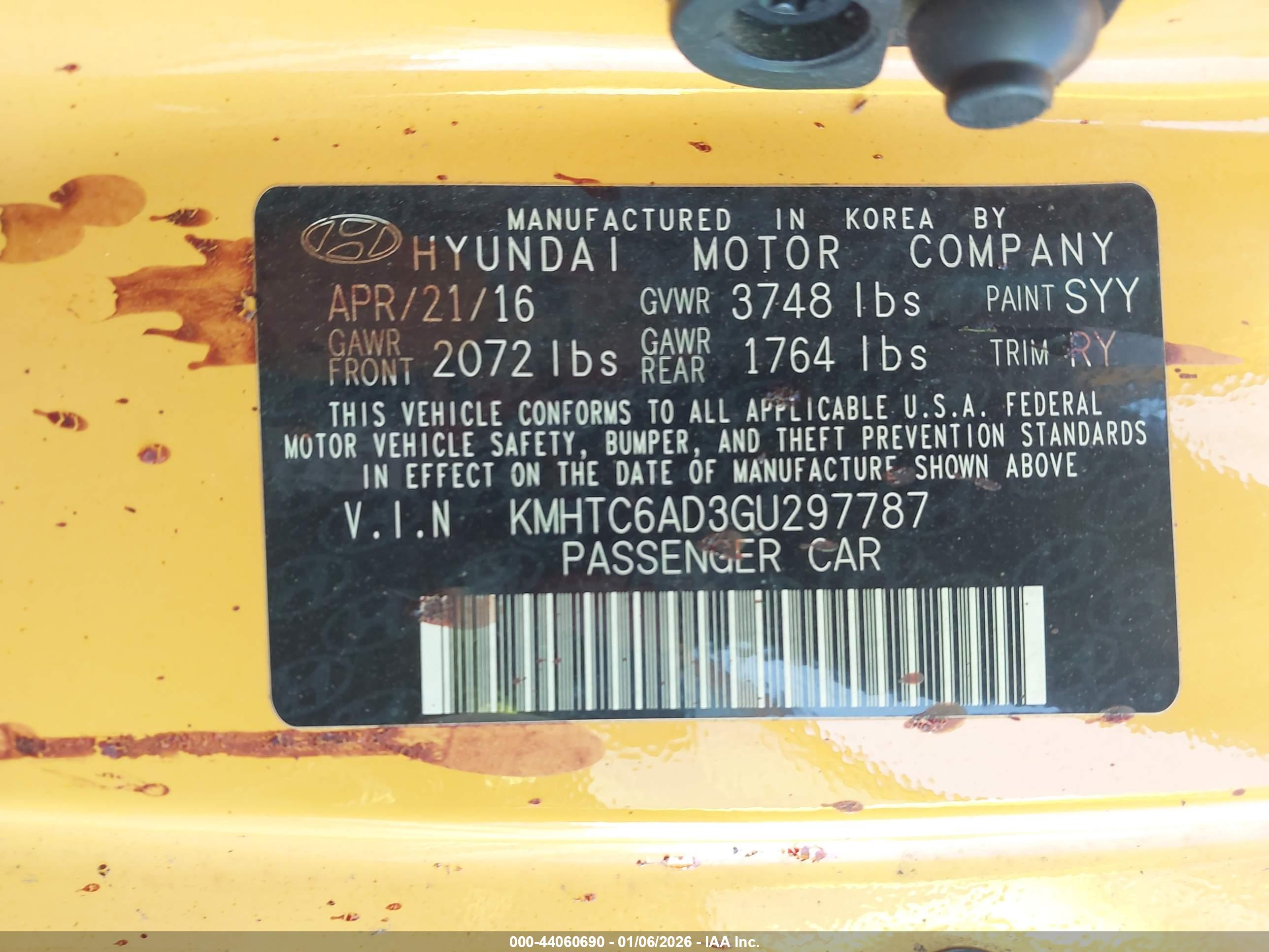 HYUNDAI VELOSTER image 9
