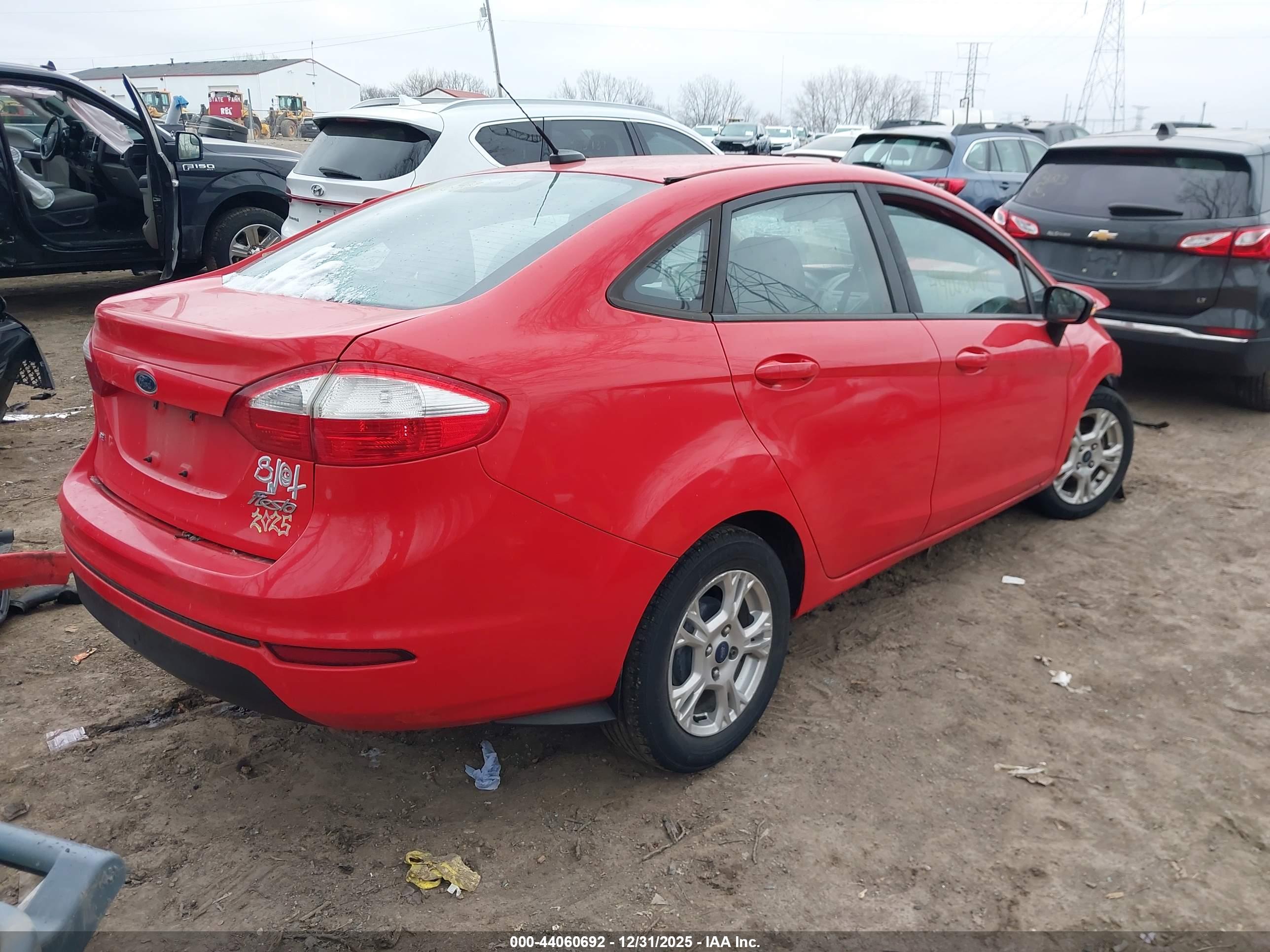 FORD FIESTA image 4
