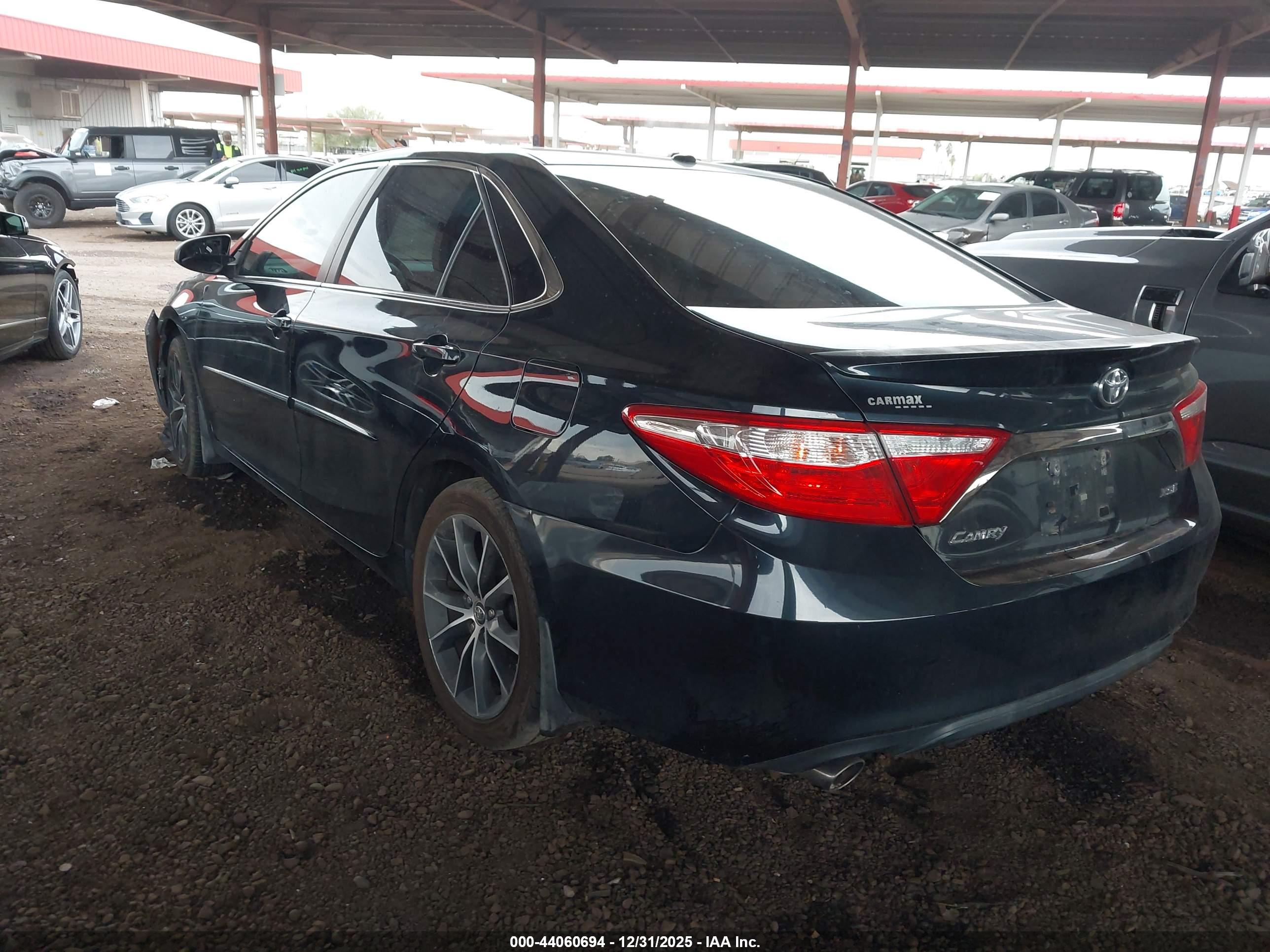 TOYOTA CAMRY image 3