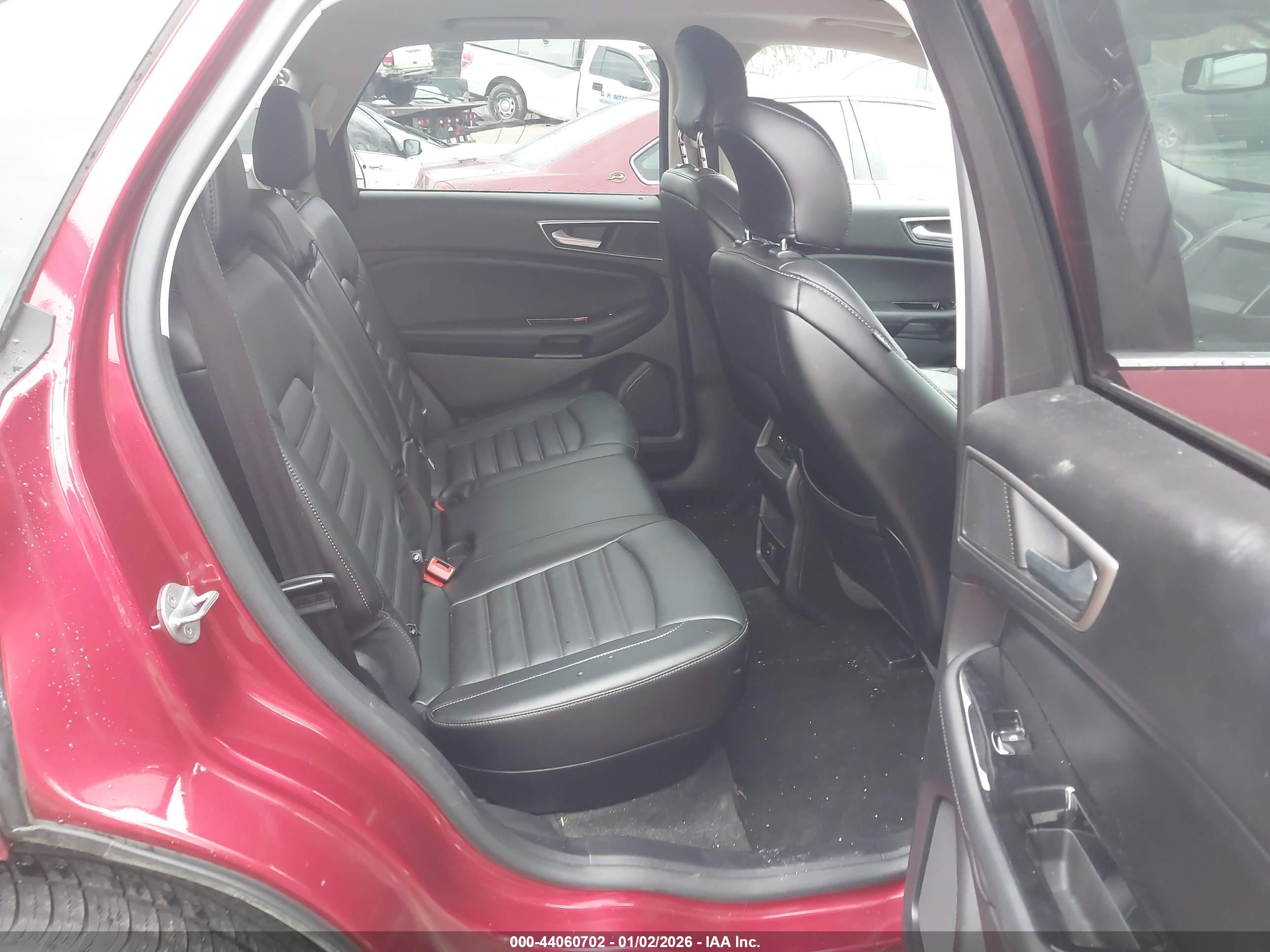FORD EDGE image 8