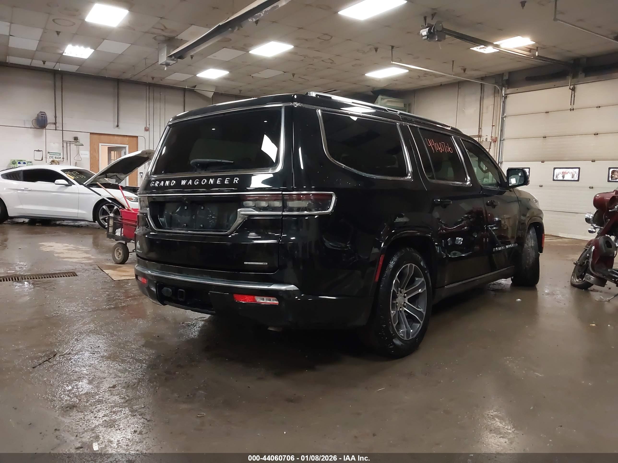 JEEP GRAND image 4