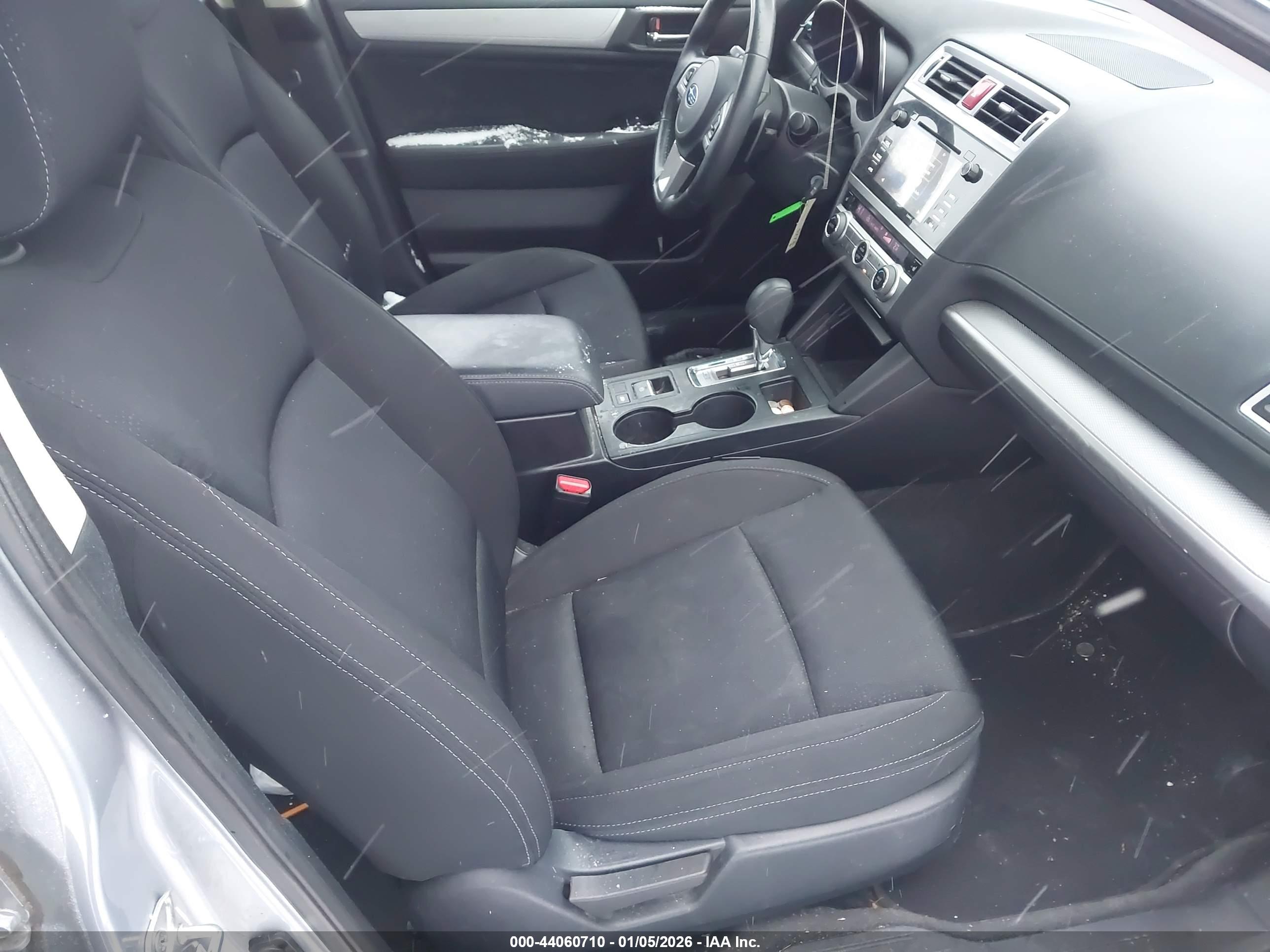 SUBARU LEGACY image 5