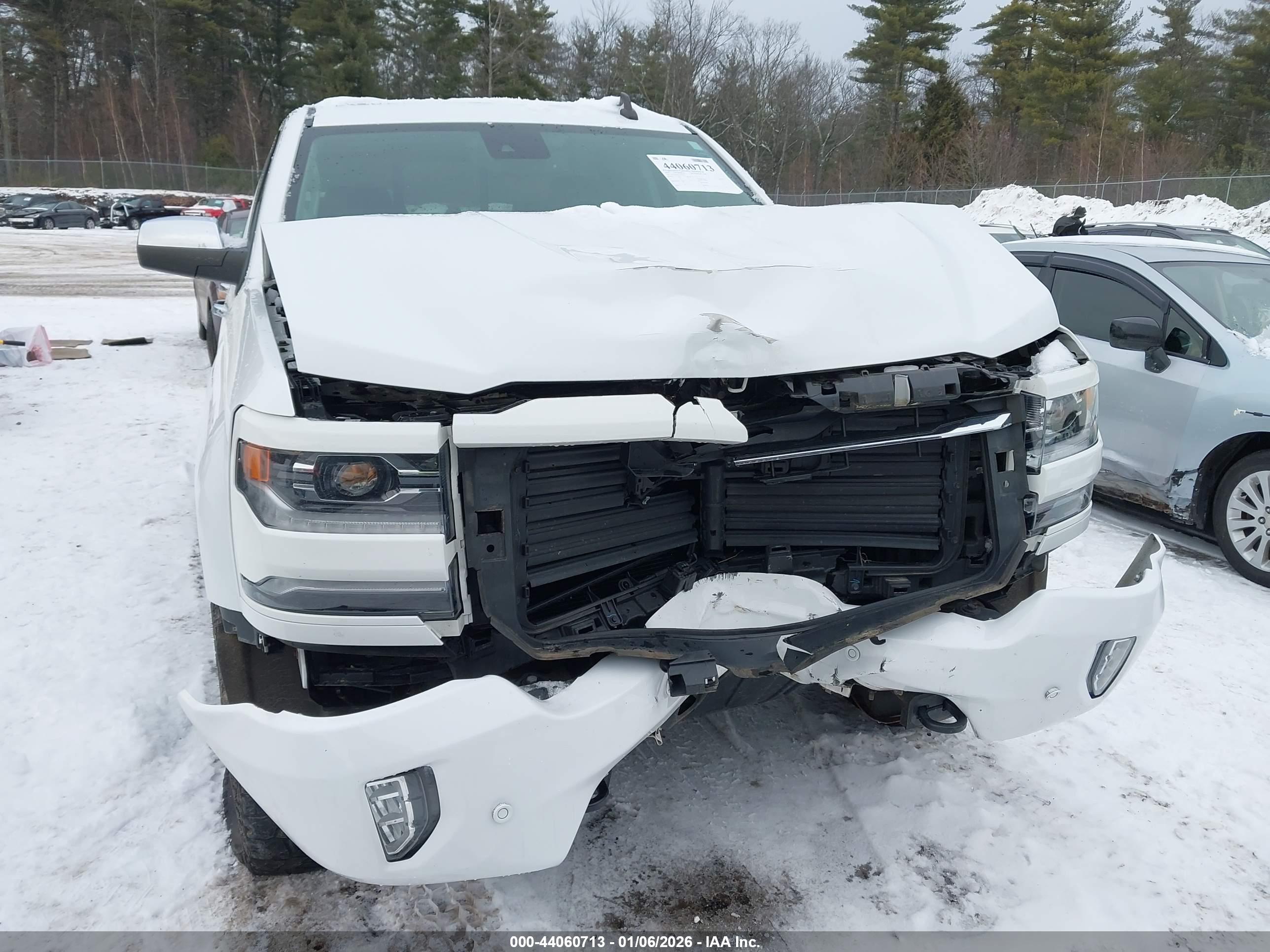 CHEVROLET SILVERADO image 6