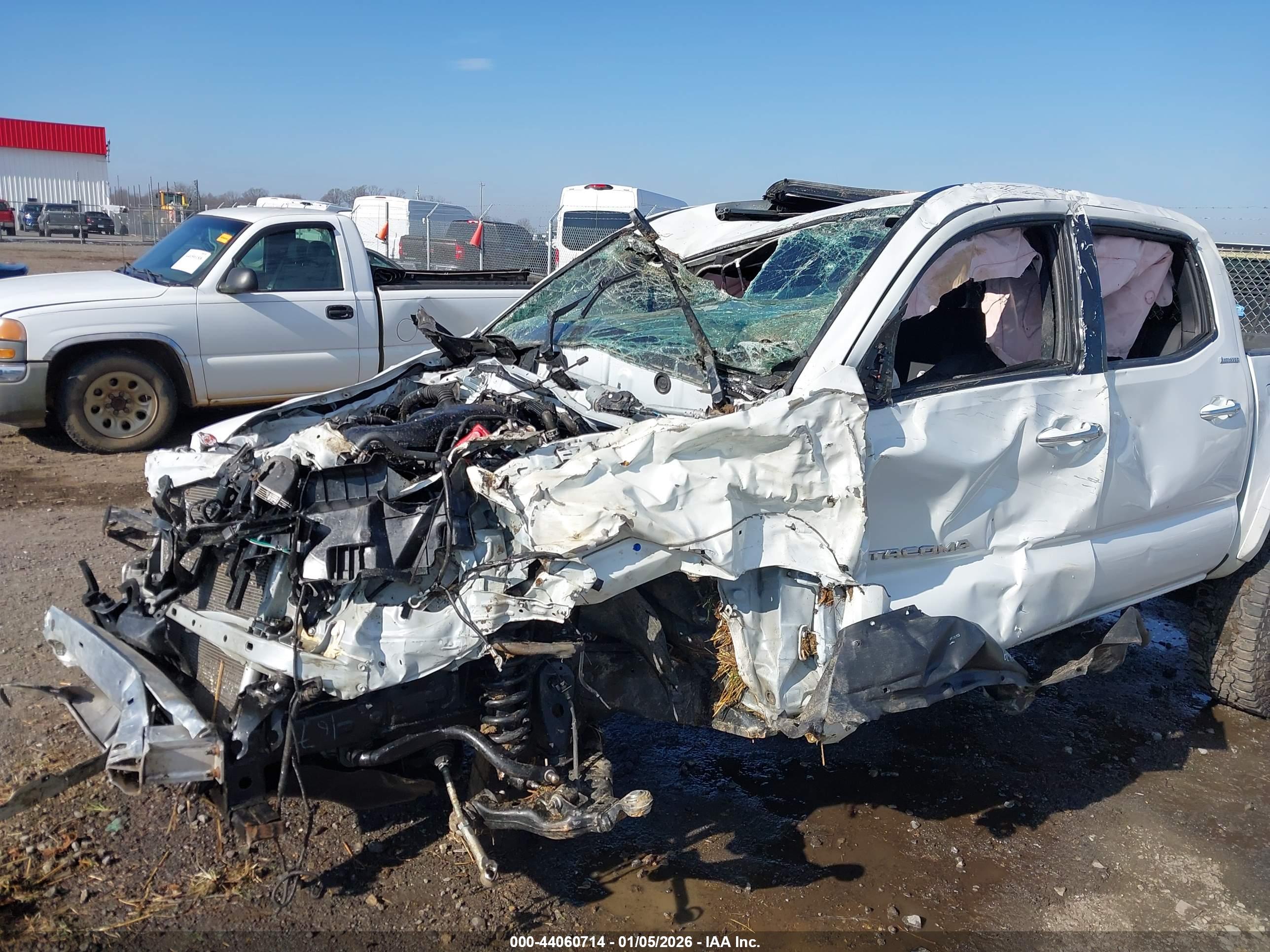 TOYOTA TACOMA image 6