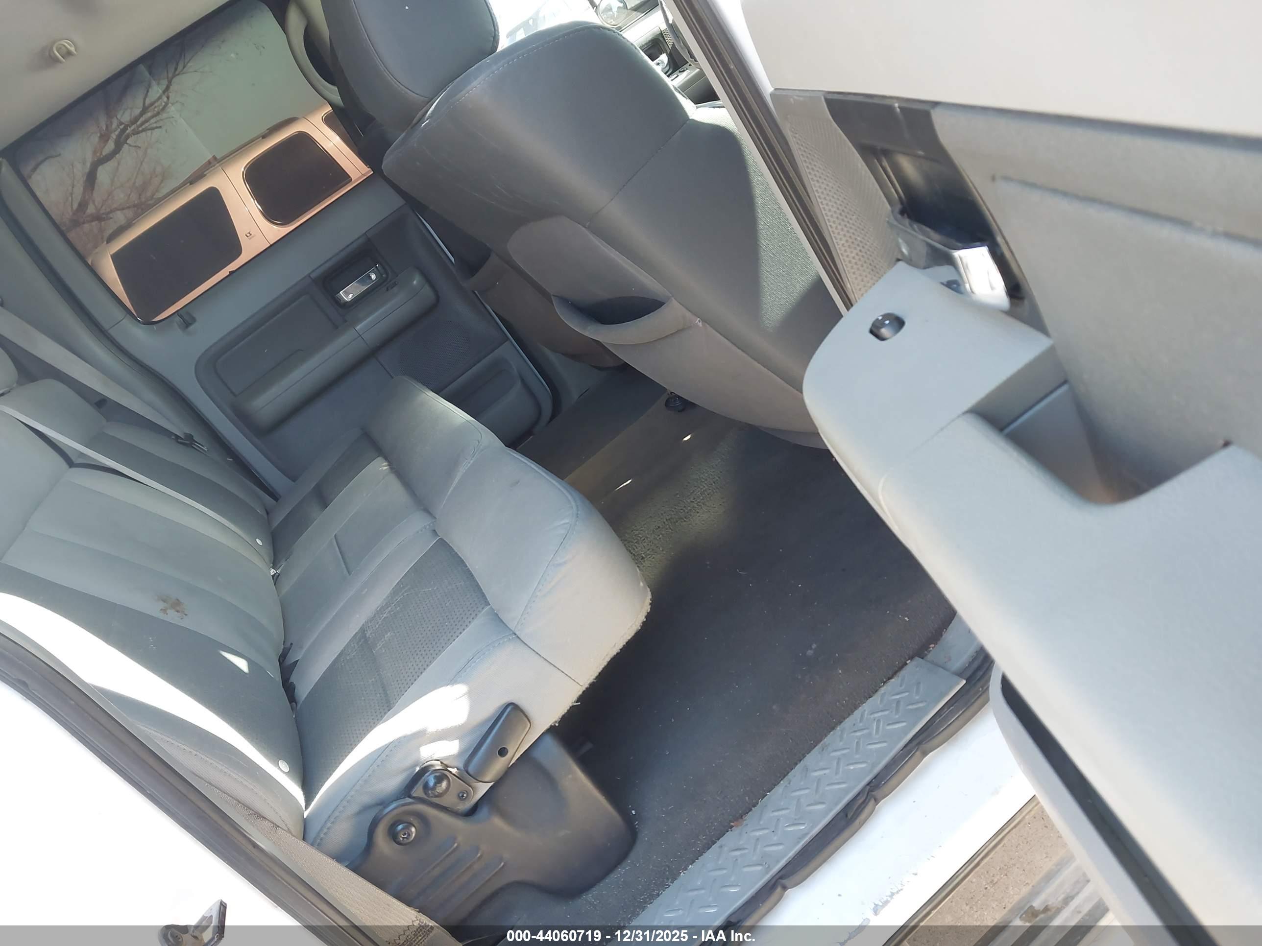 FORD F-150 image 8