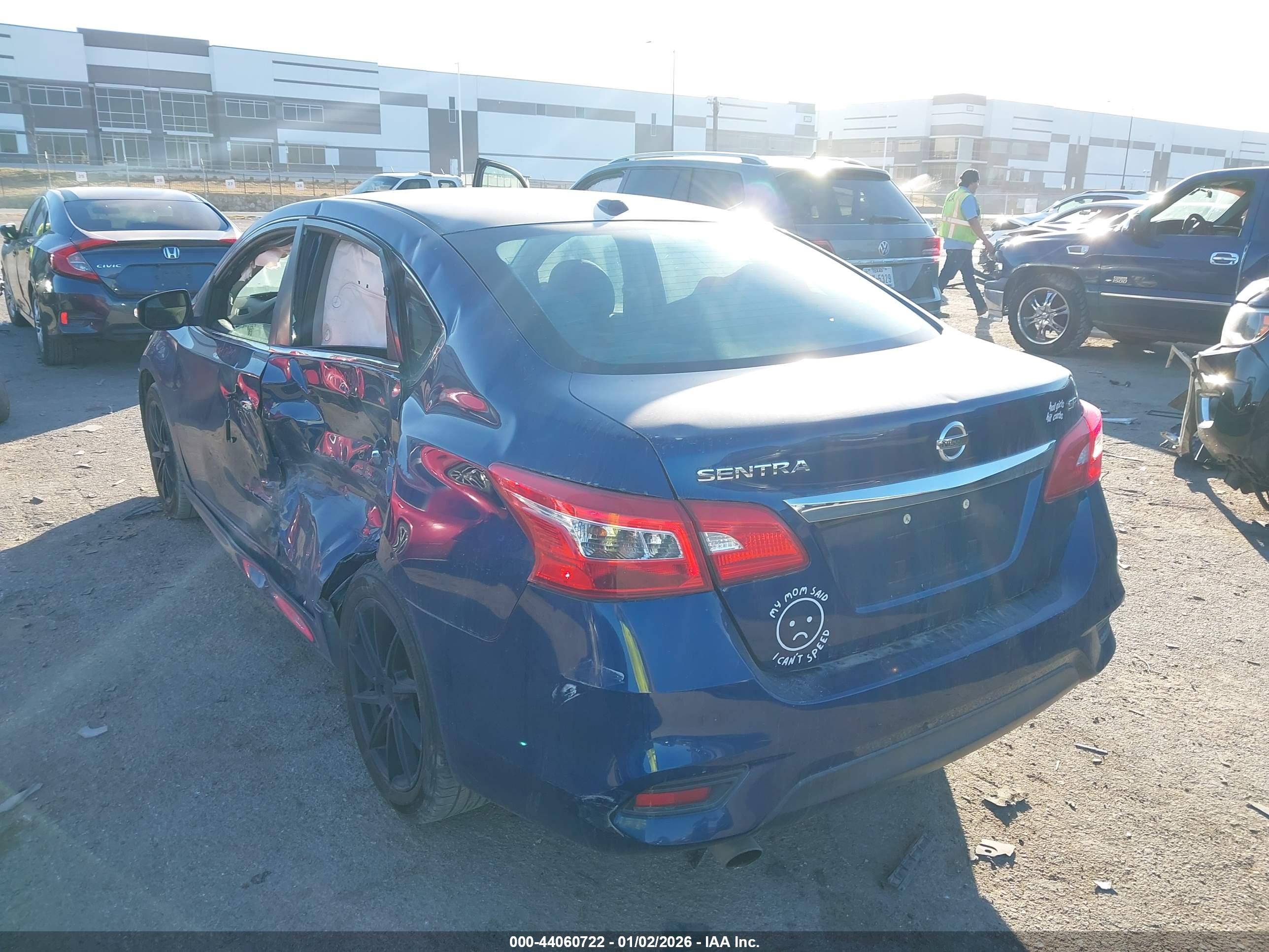 NISSAN SENTRA image 3
