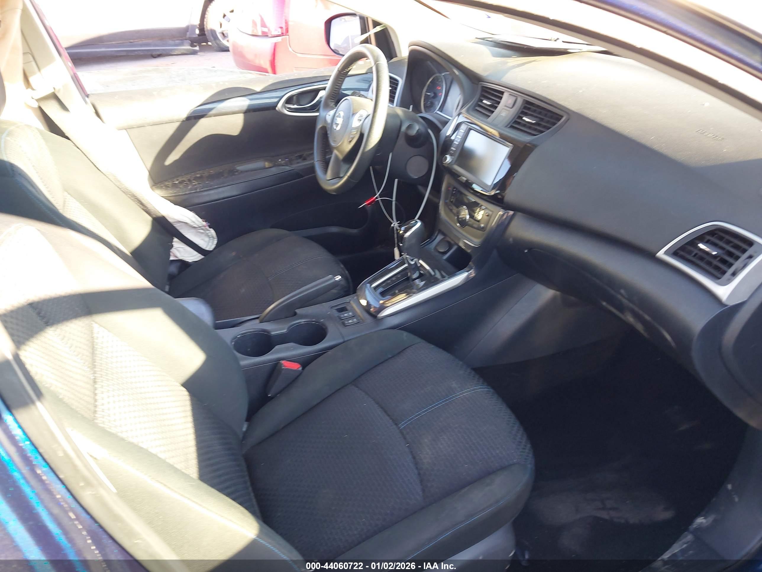 NISSAN SENTRA image 5