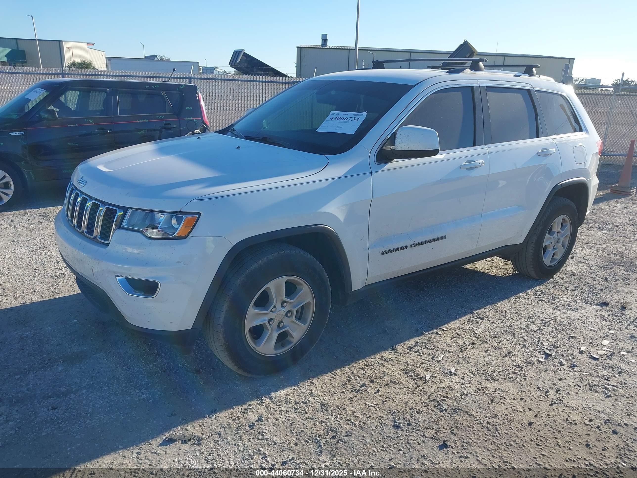 JEEP GRAND image 2