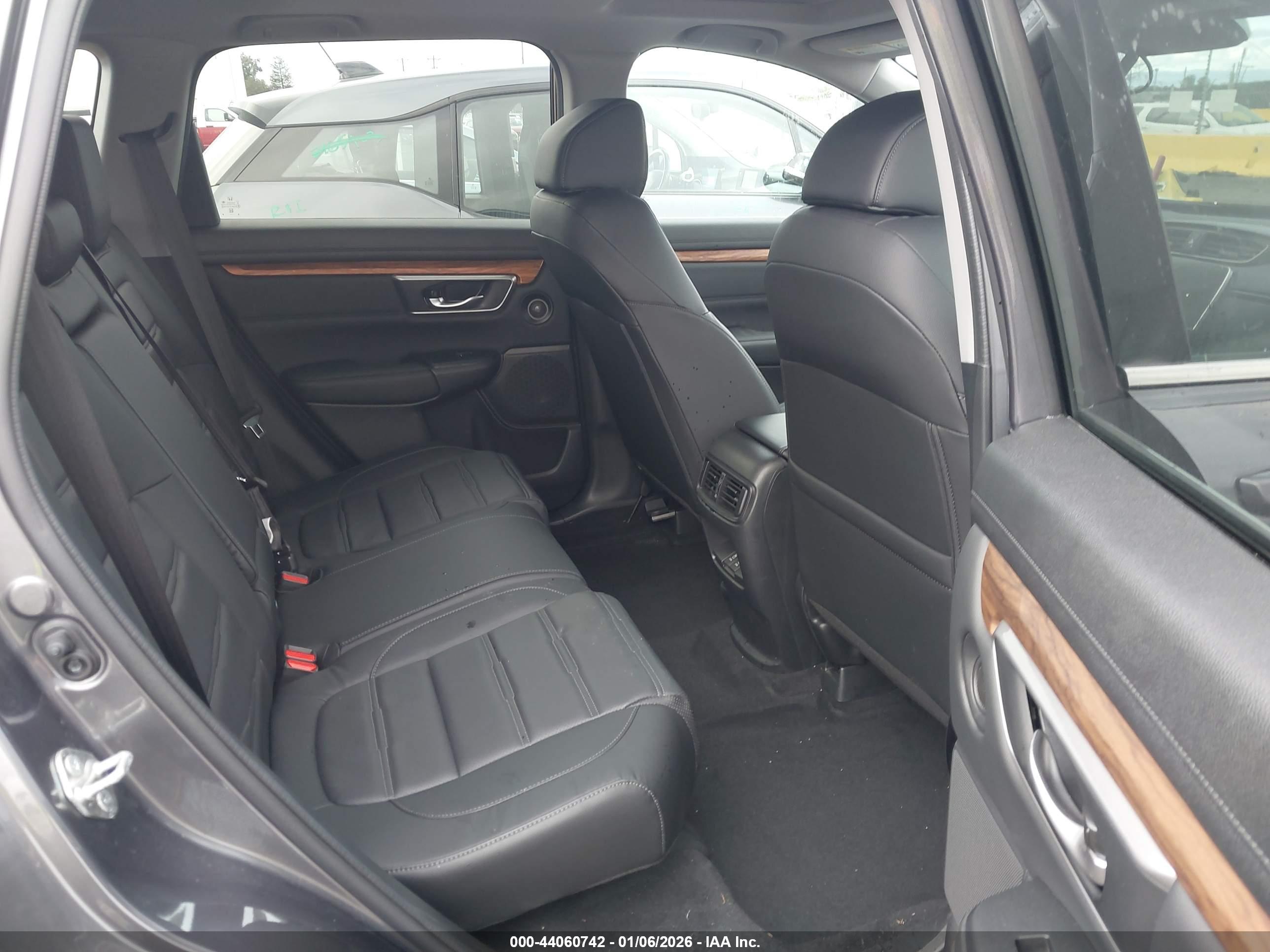 HONDA CR-V image 8