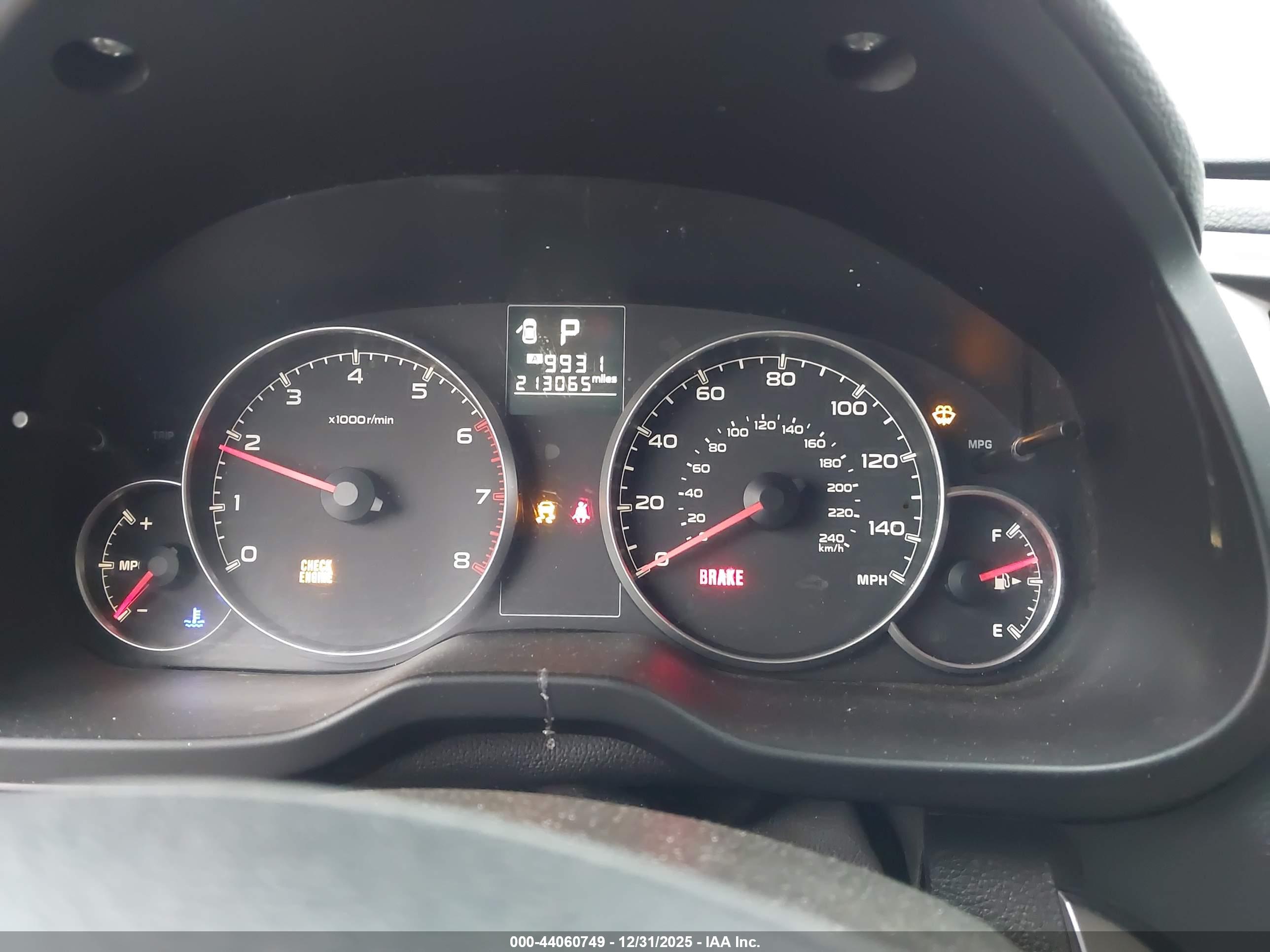SUBARU OUTBACK image 7