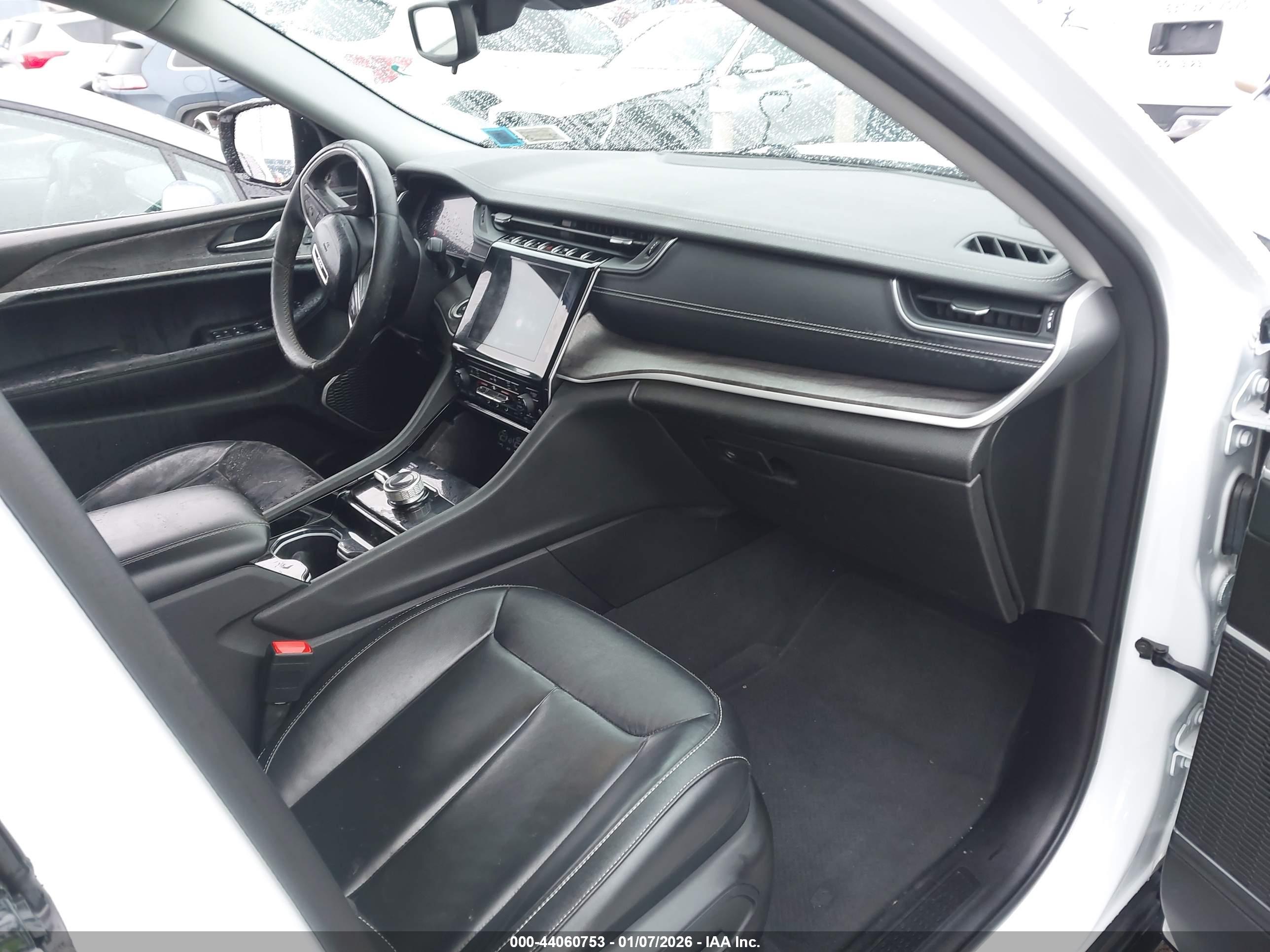 JEEP GRAND image 5