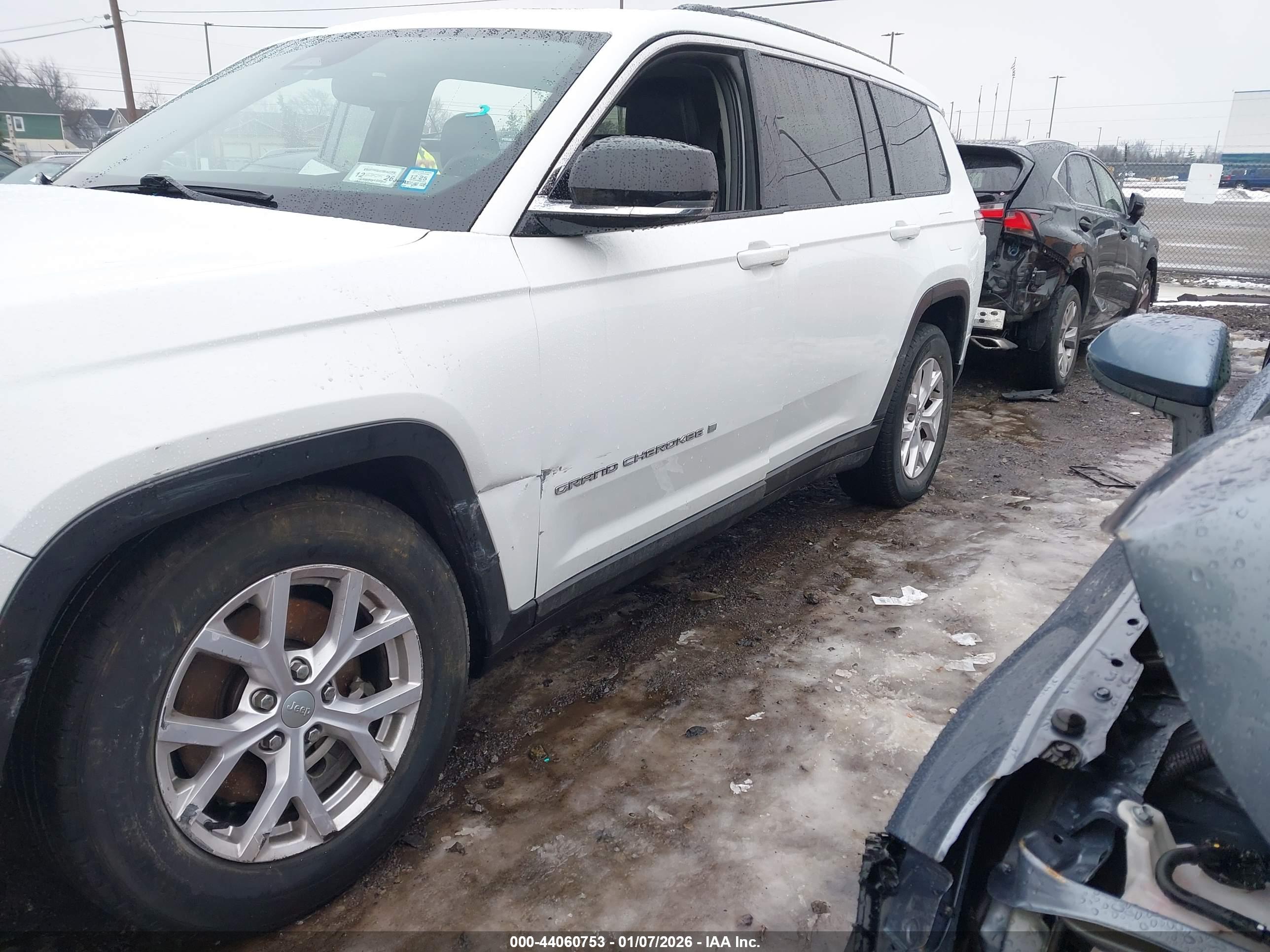 JEEP GRAND image 6