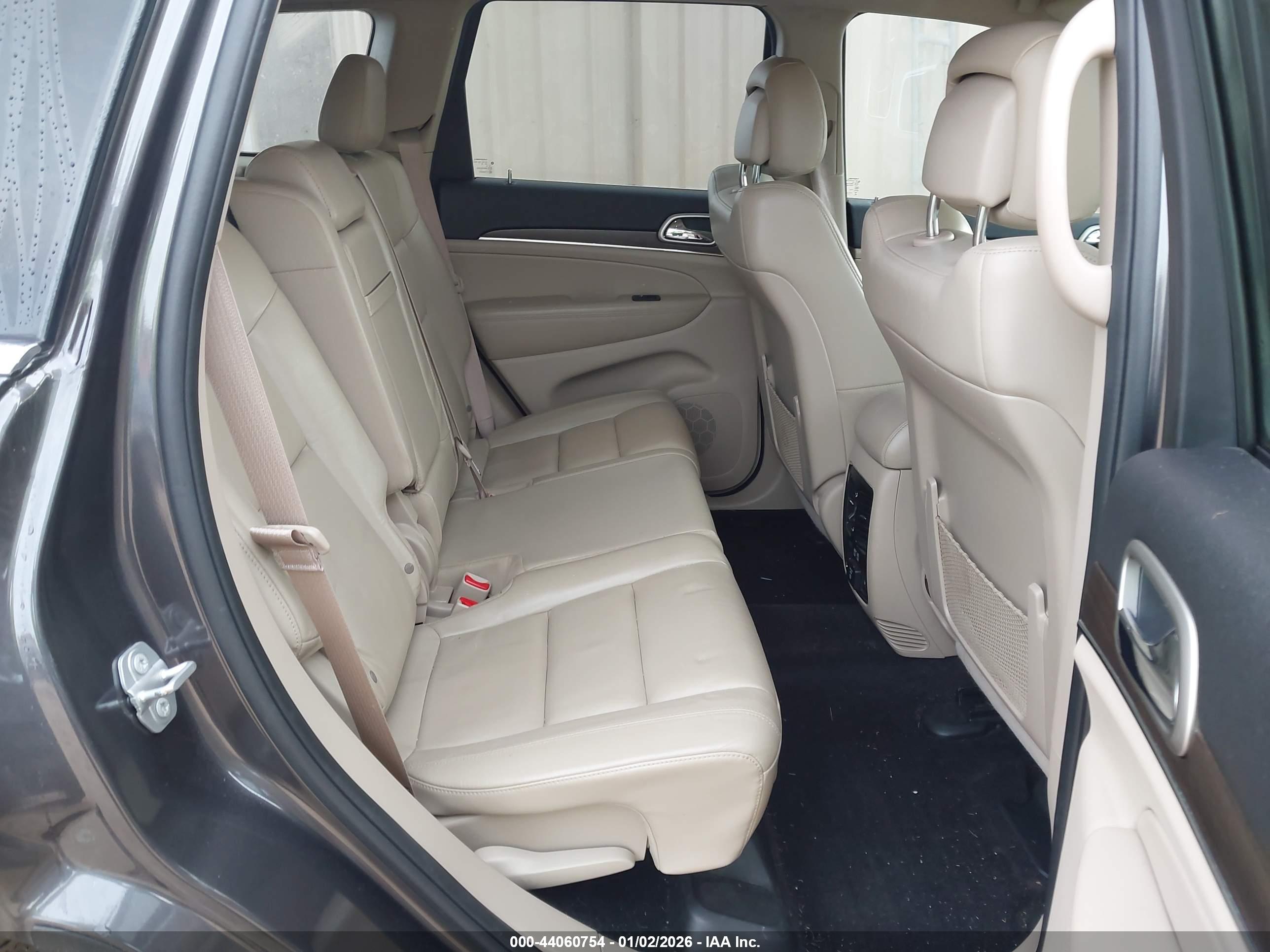 JEEP GRAND image 8