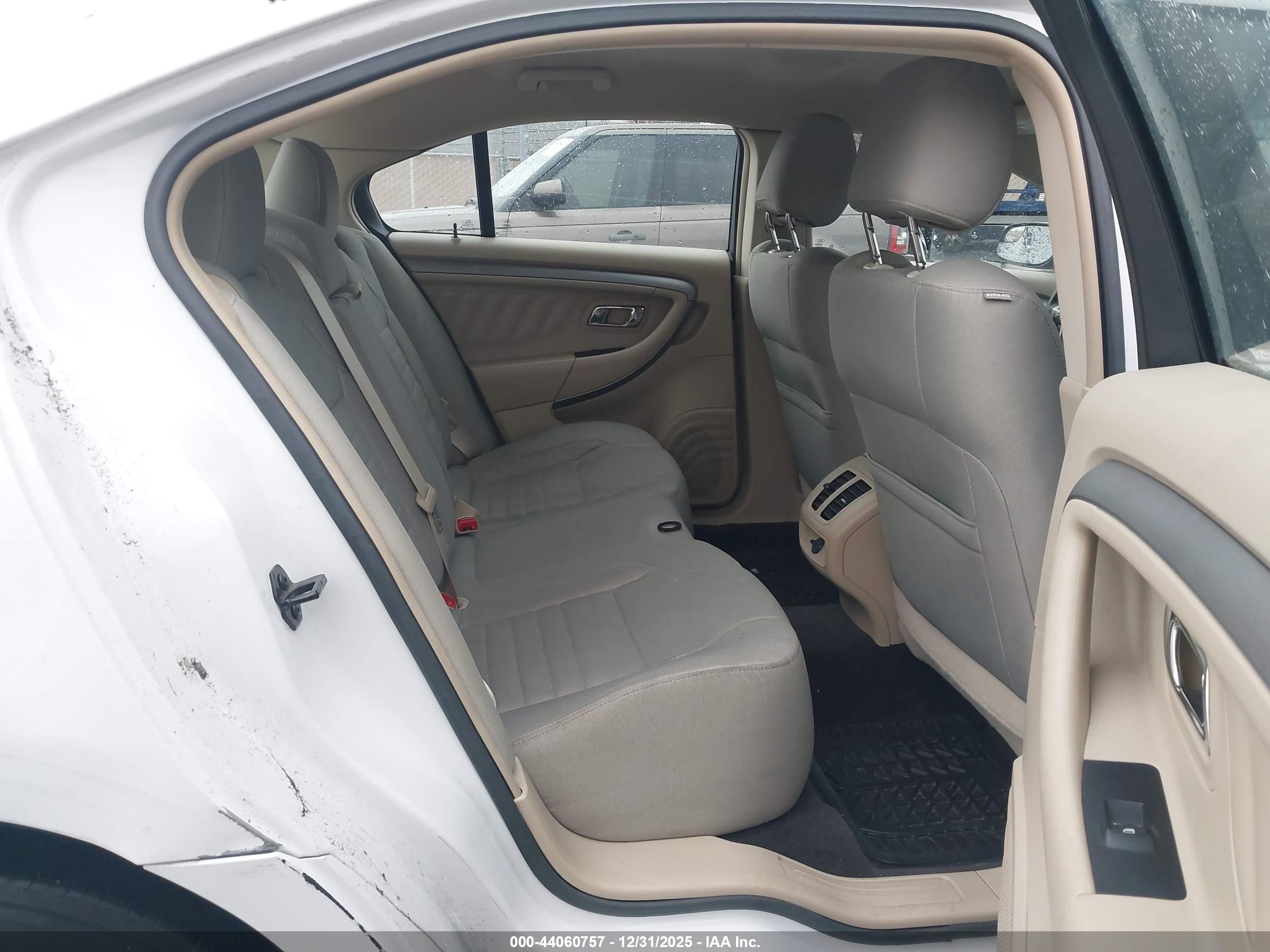 FORD TAURUS image 8