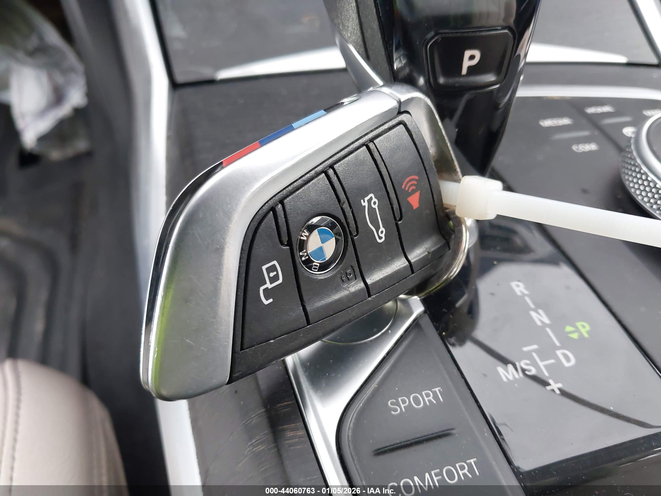 BMW 3 image 11