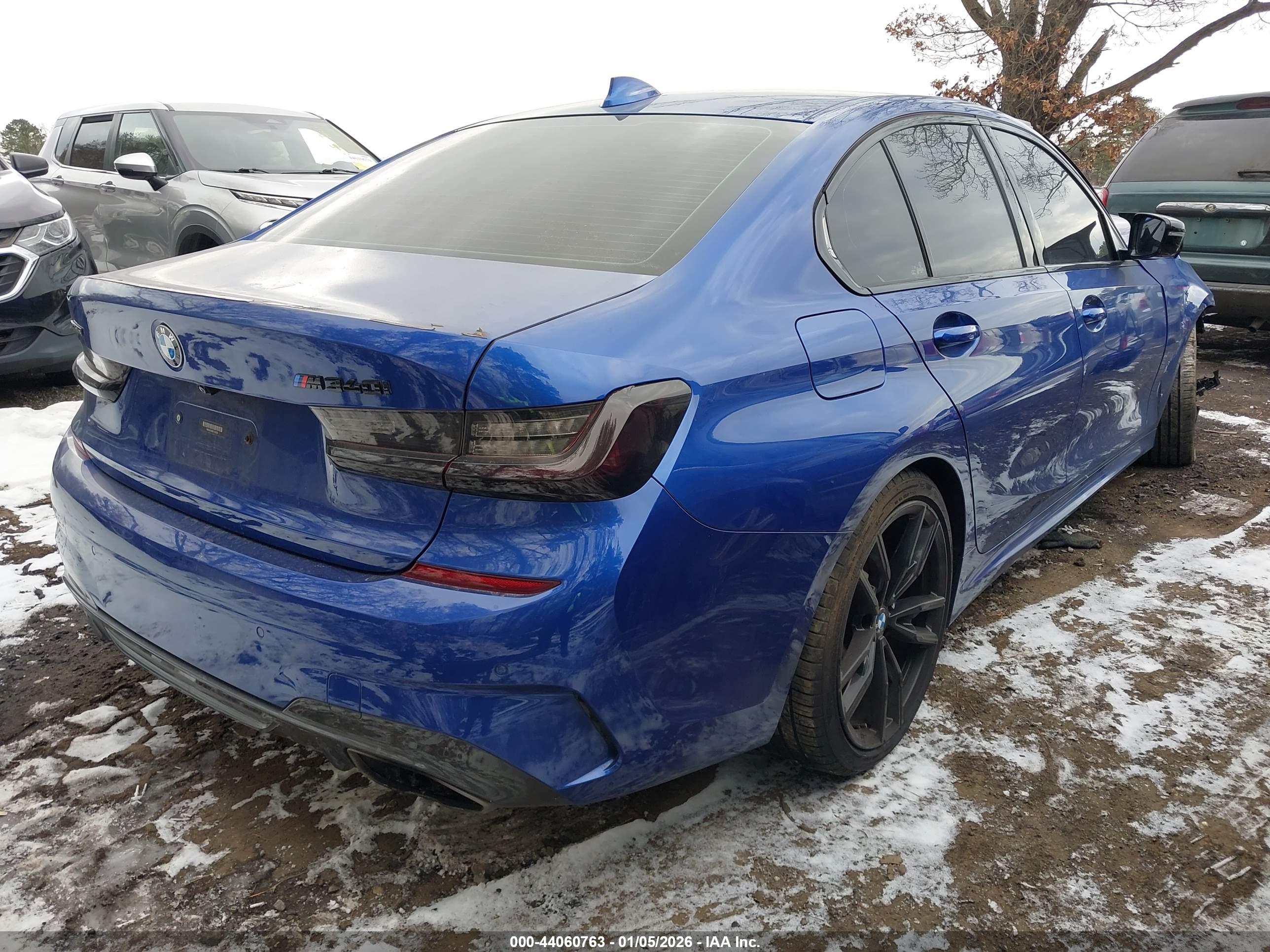 BMW 3 image 4