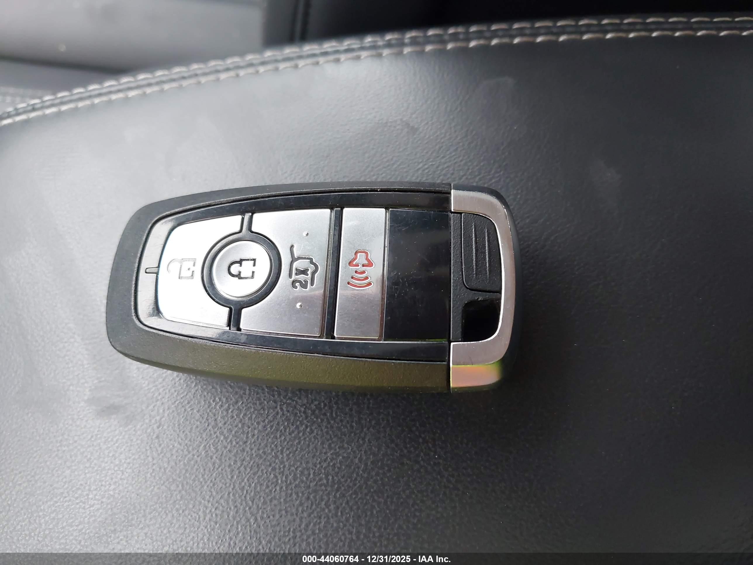 FORD MUSTANG image 11