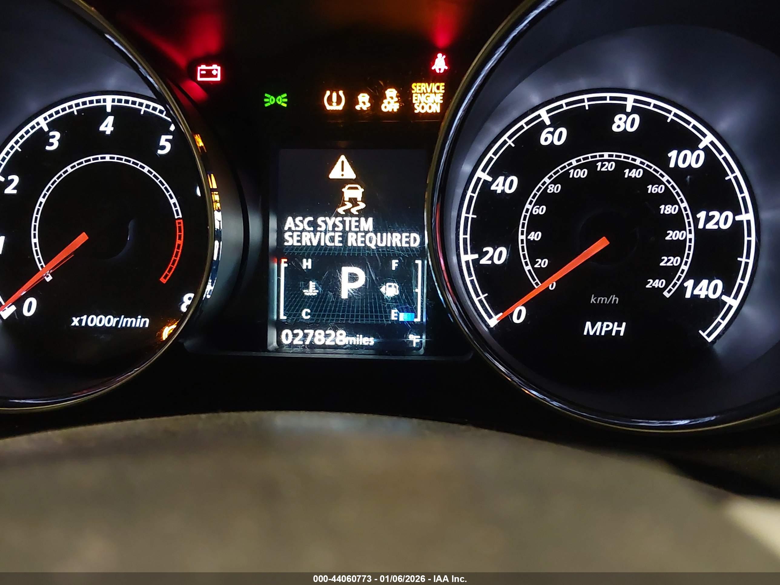 MITSUBISHI OUTLANDER image 7