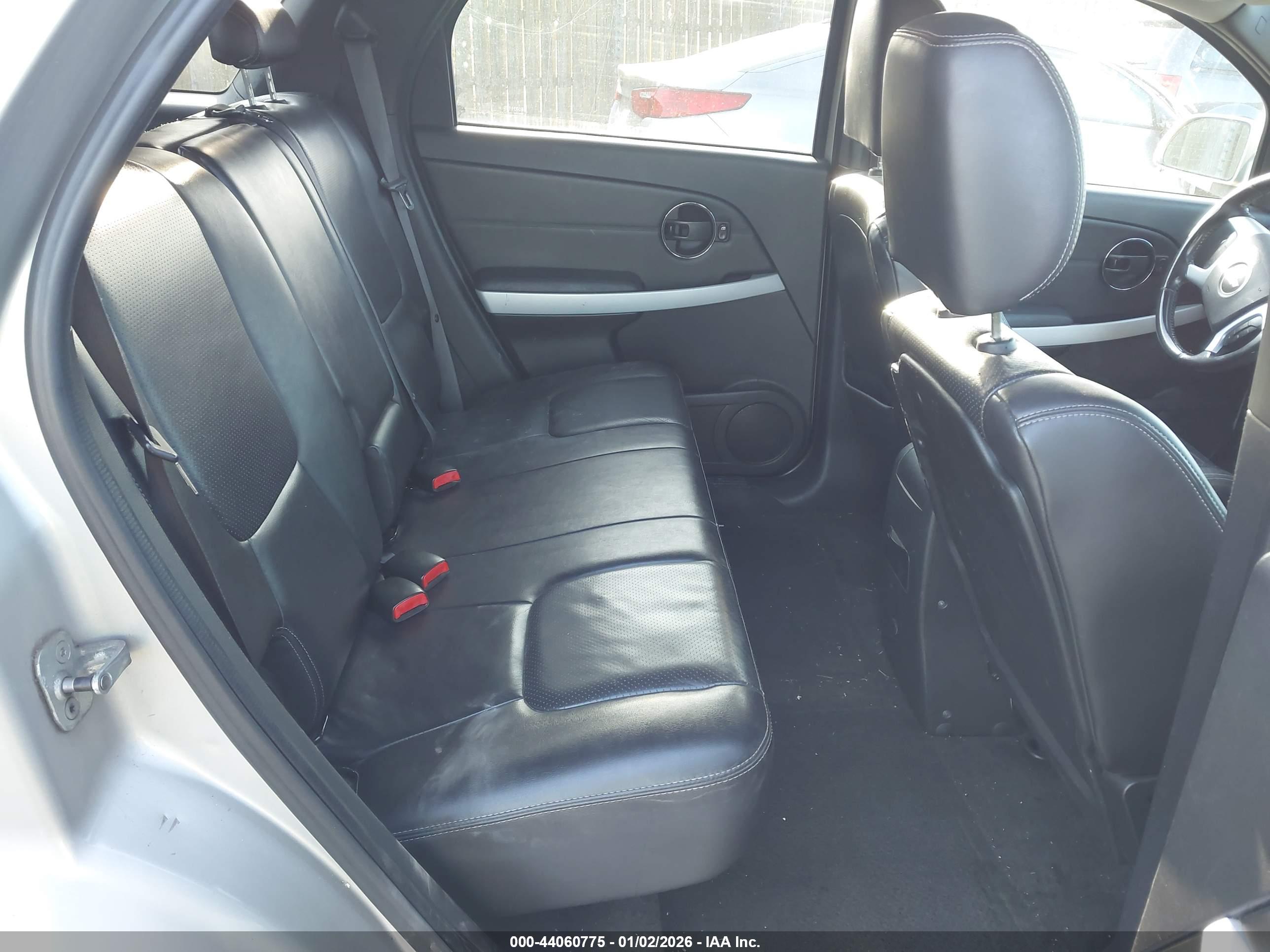 CHEVROLET EQUINOX image 8