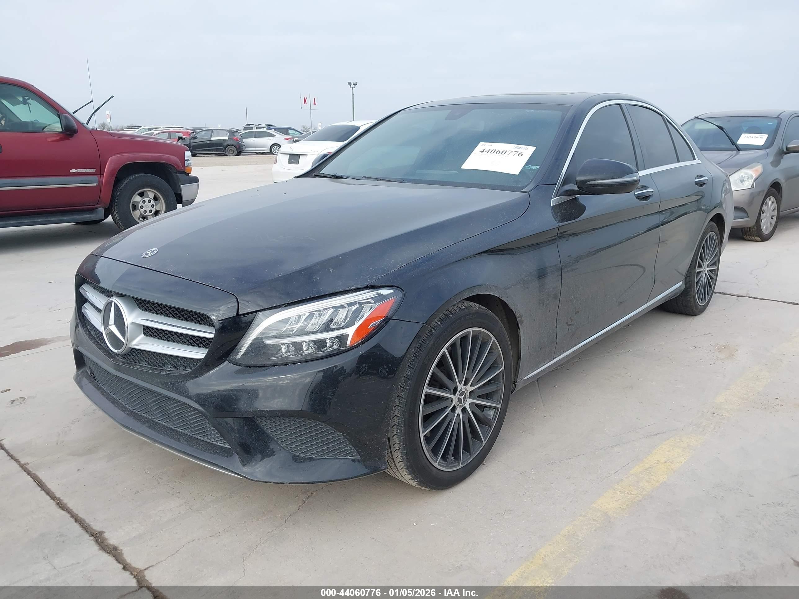 MERCEDES-BENZ C image 2