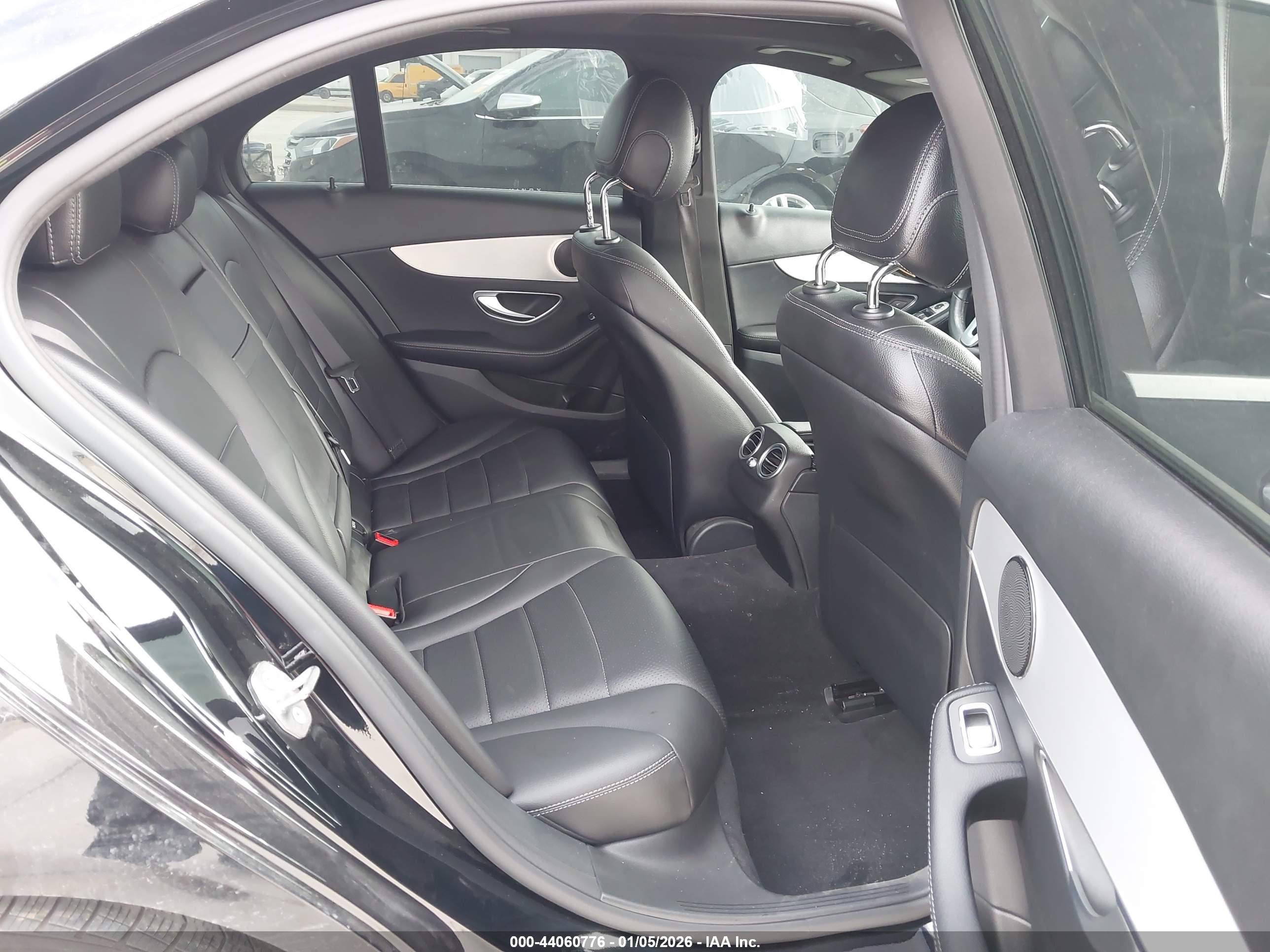 MERCEDES-BENZ C image 8
