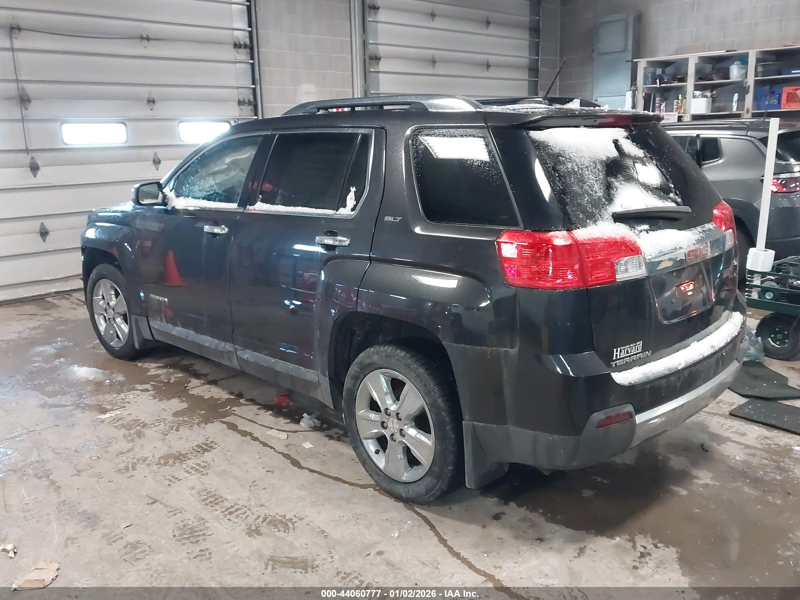 GMC TERRAIN image 3