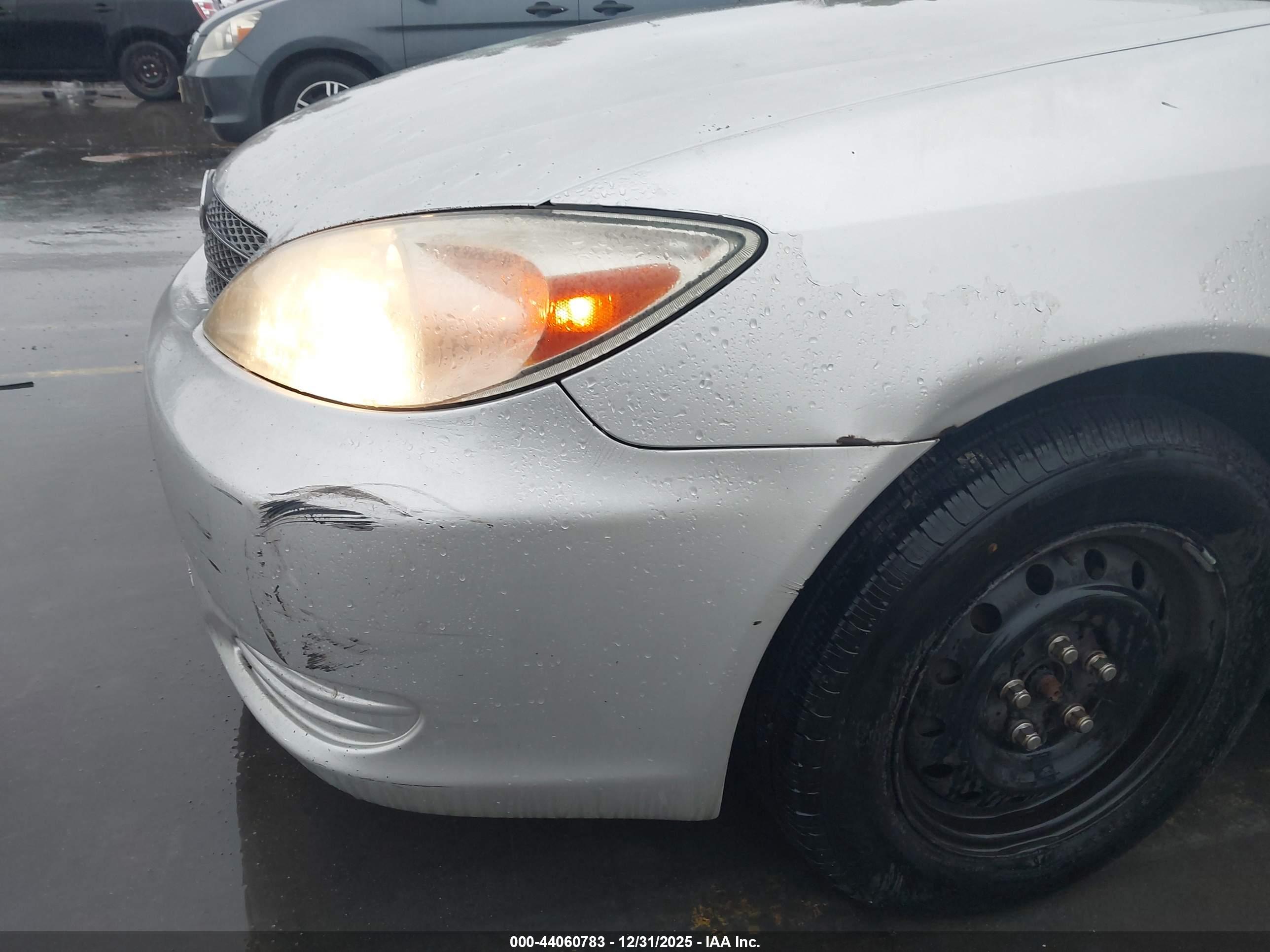 TOYOTA CAMRY image 6