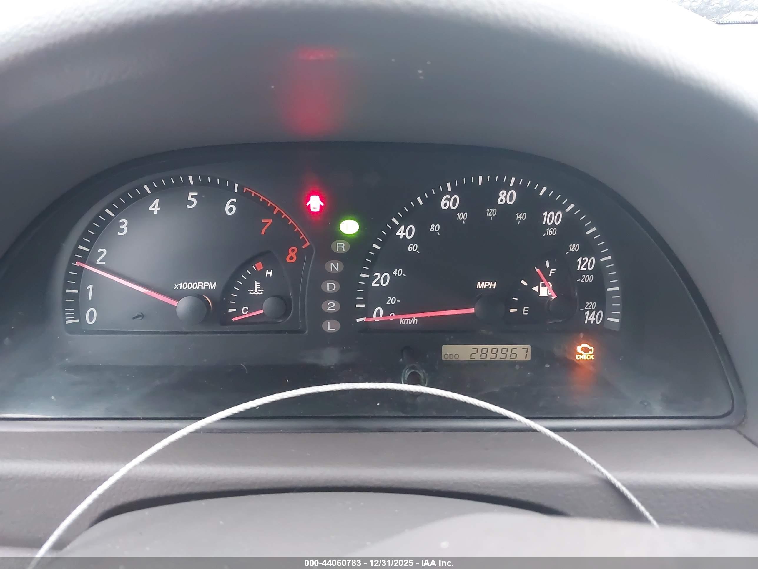 TOYOTA CAMRY image 7