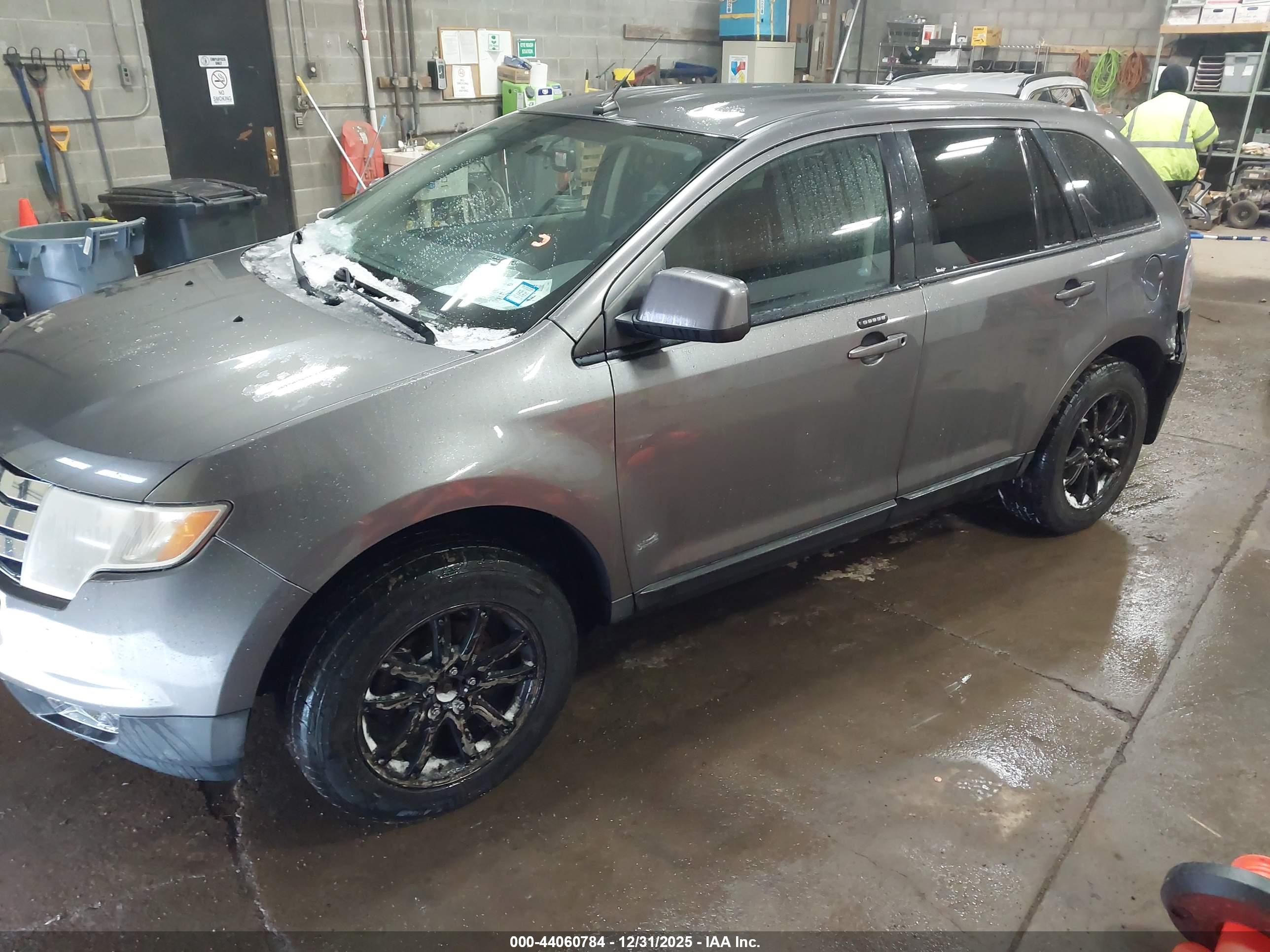 FORD EDGE image 2