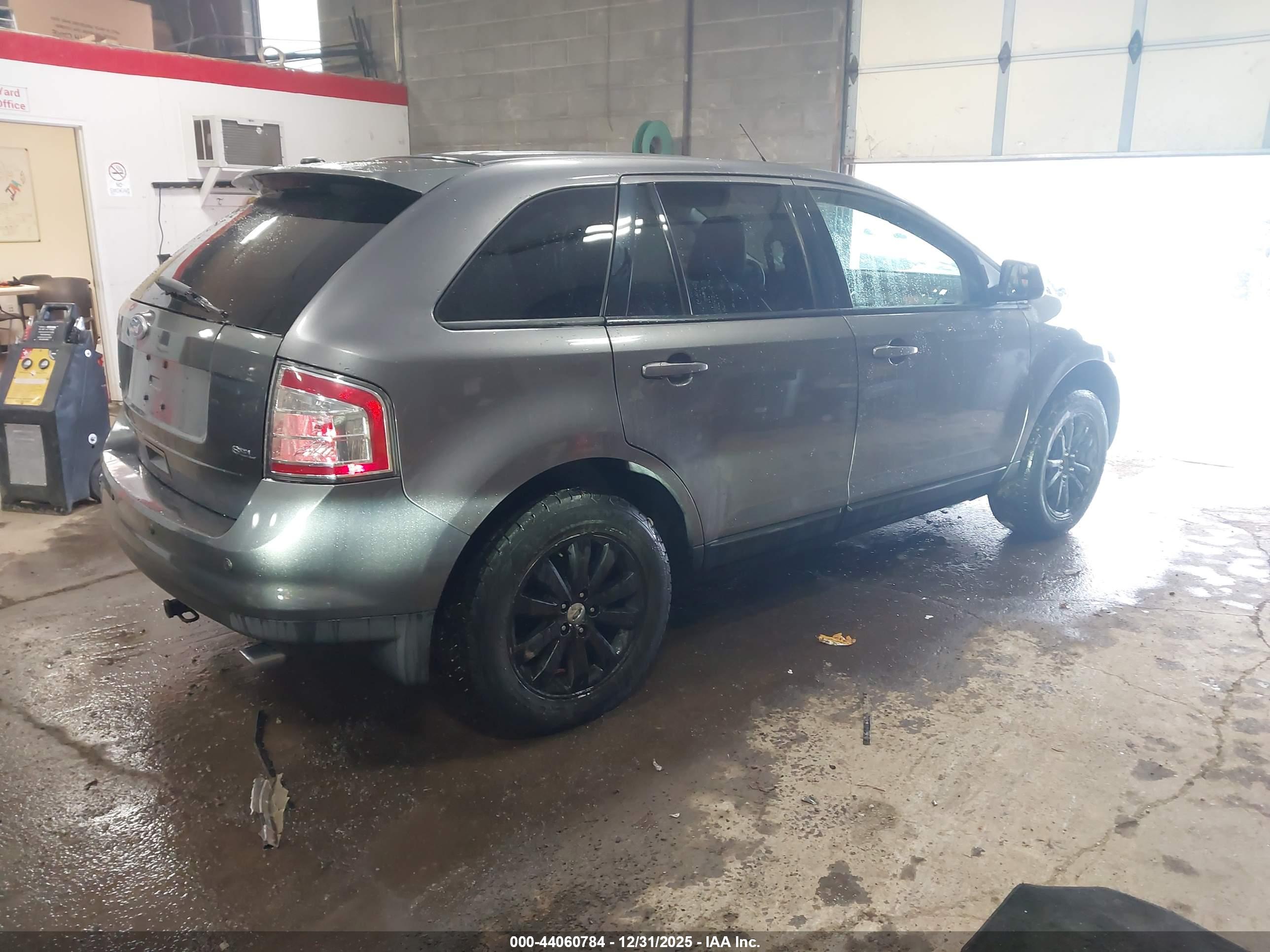 FORD EDGE image 4