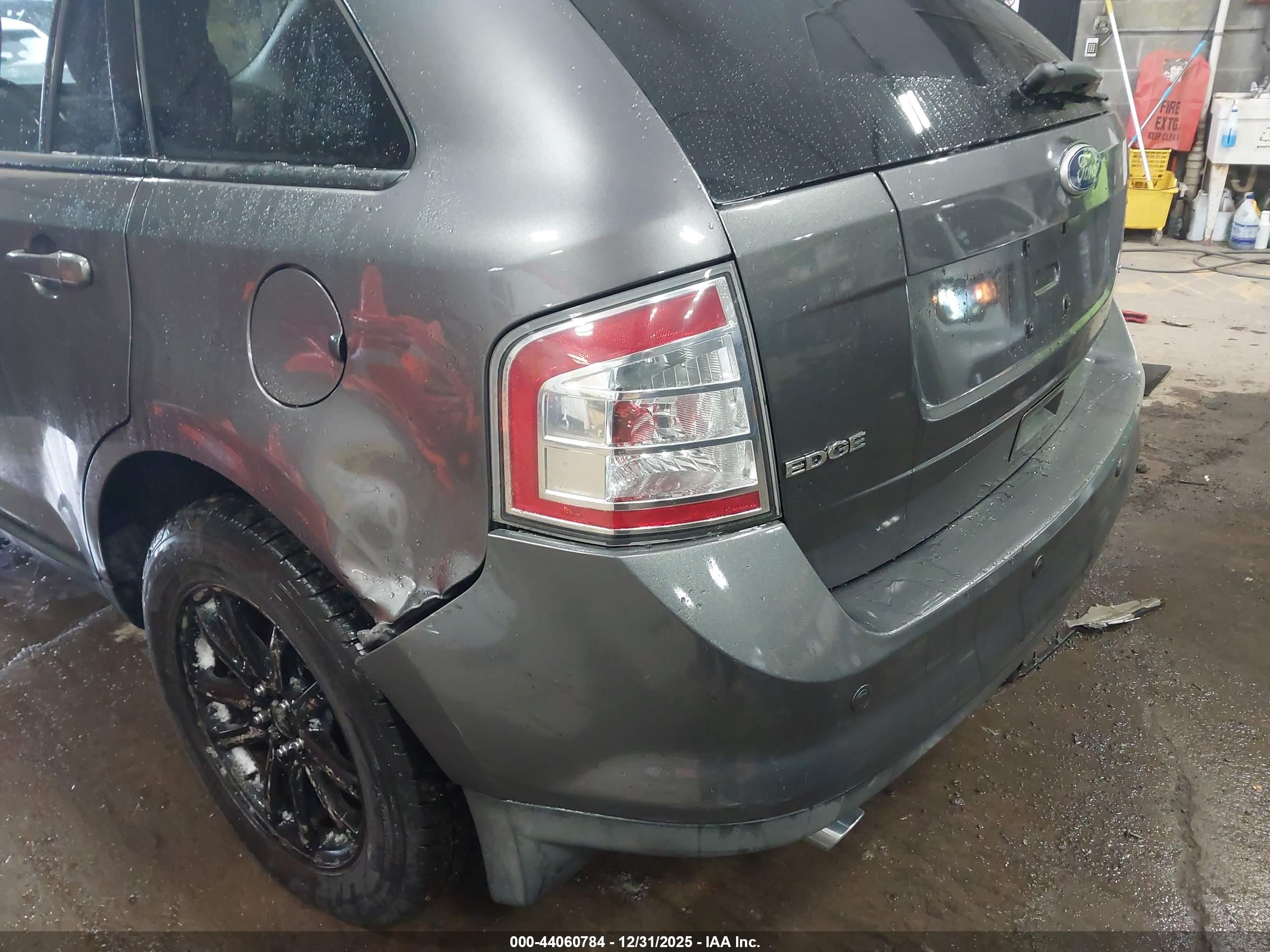 FORD EDGE image 6