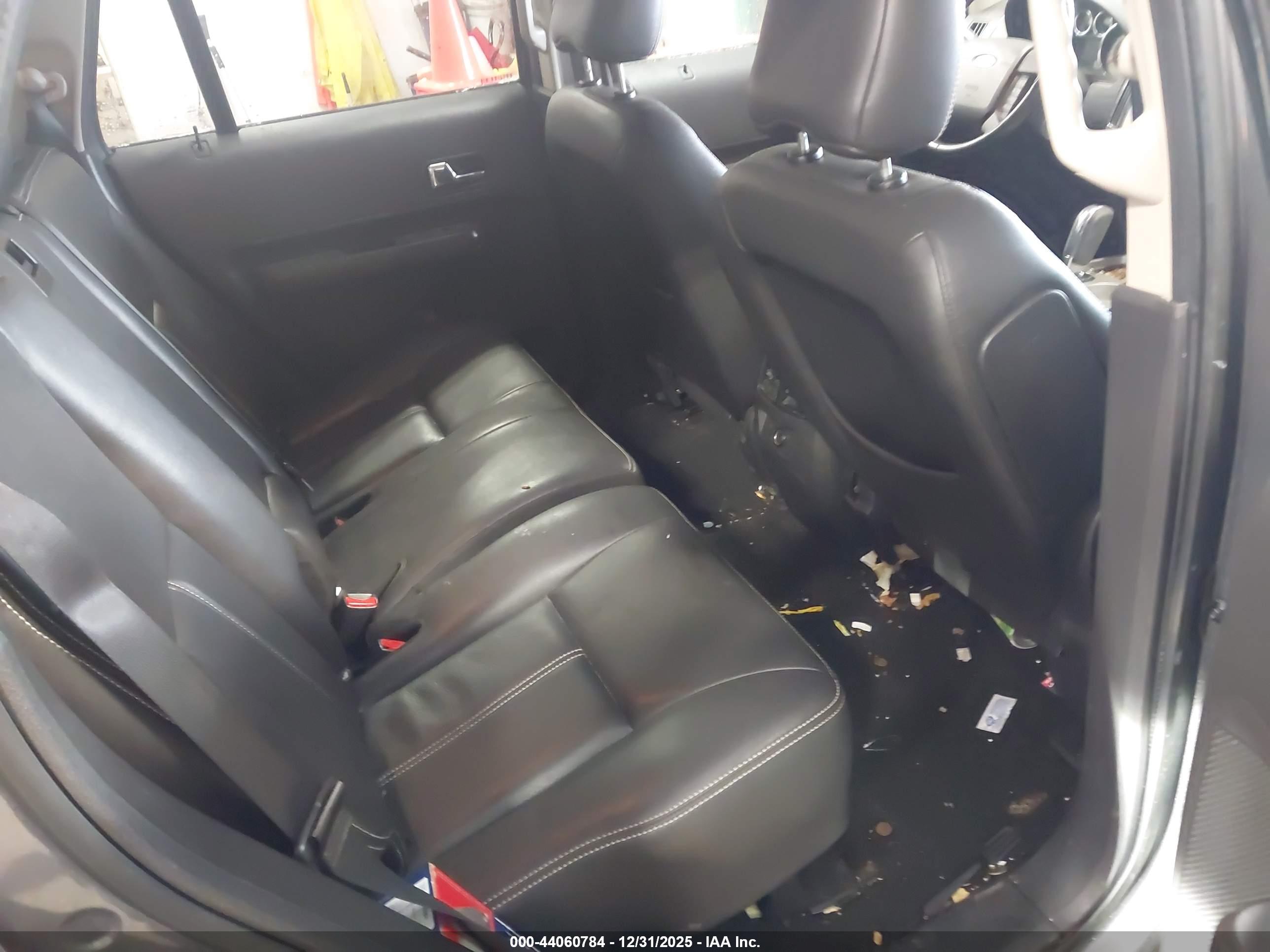 FORD EDGE image 8