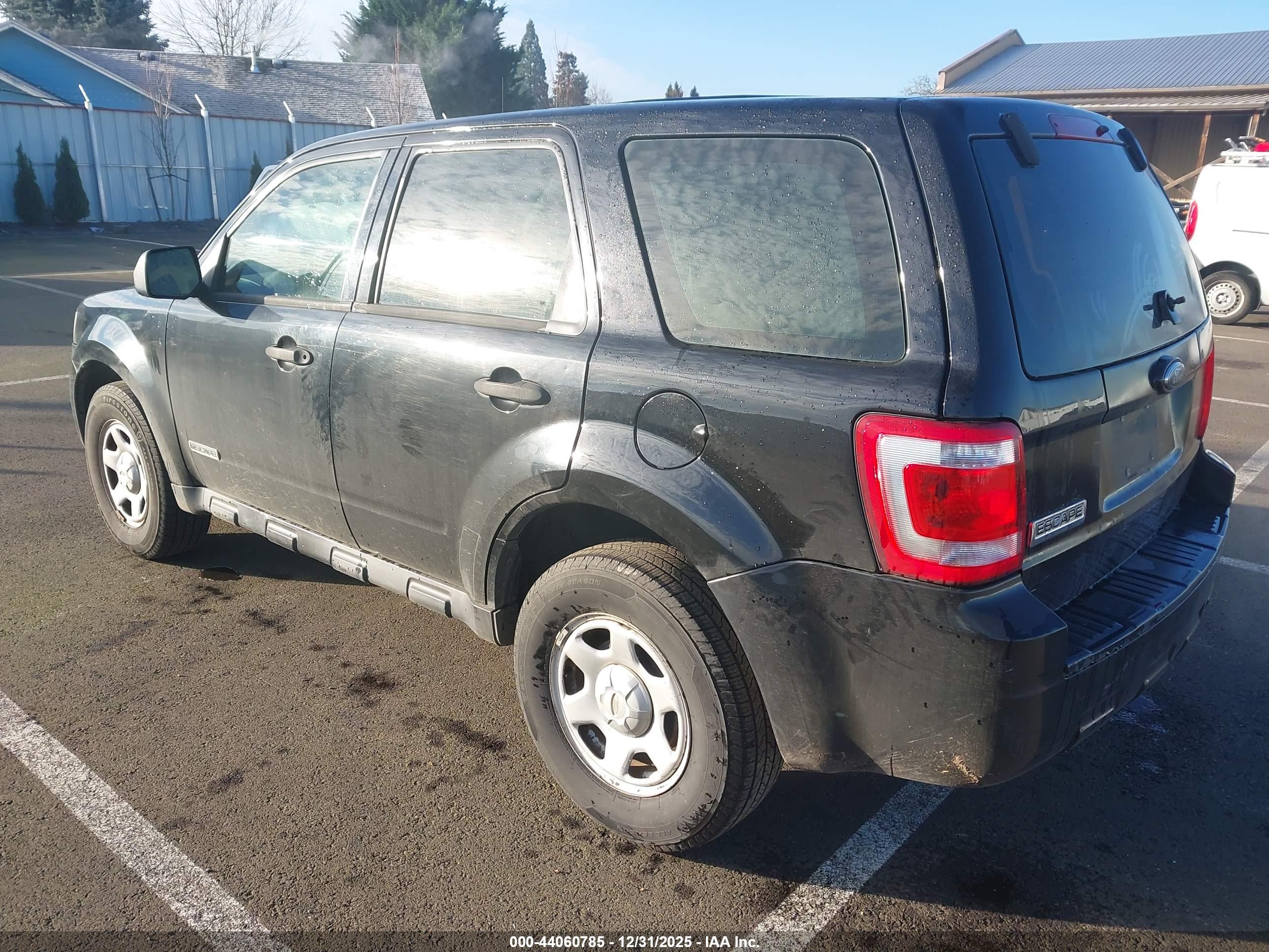FORD ESCAPE image 3