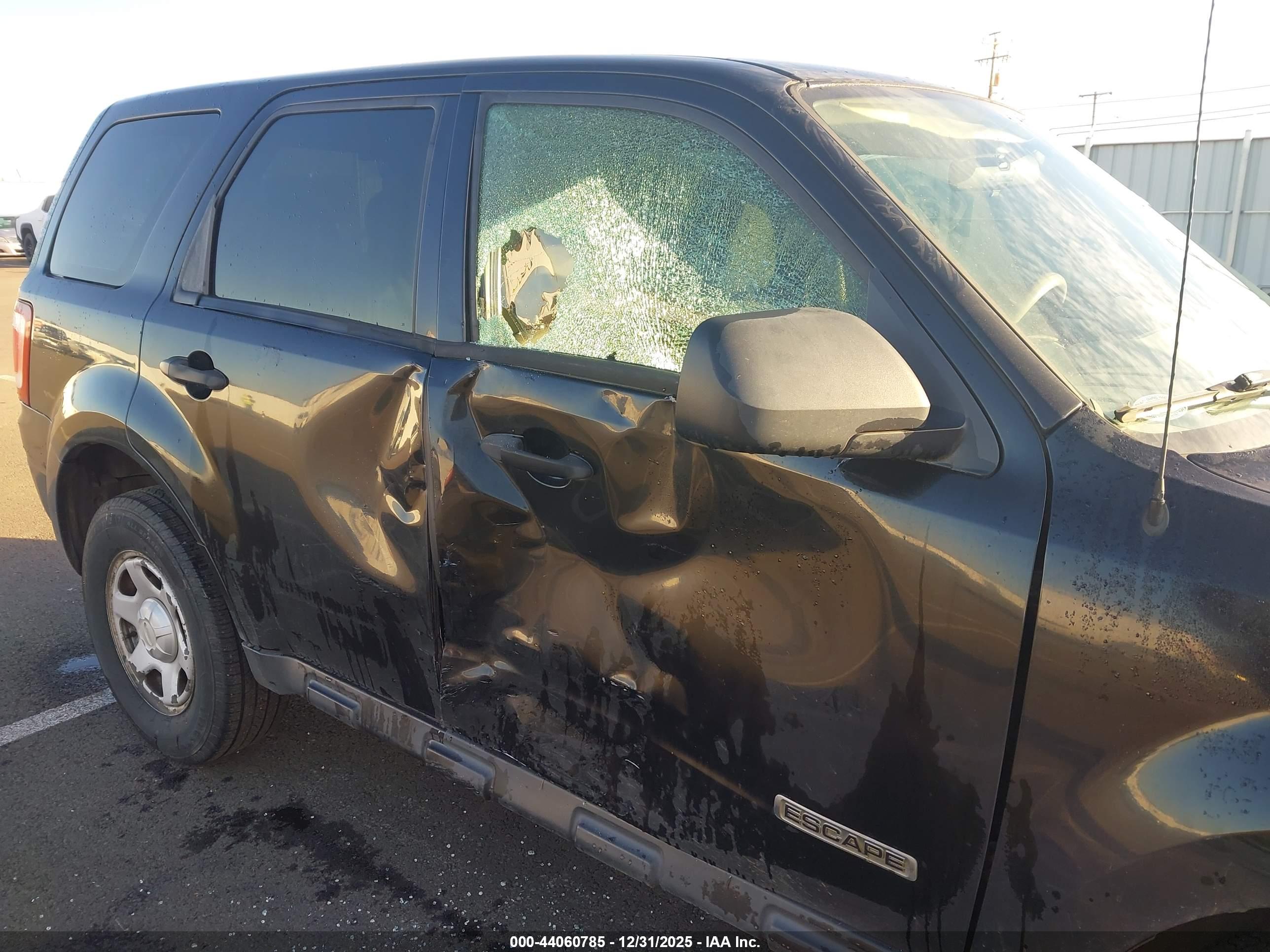 FORD ESCAPE image 6