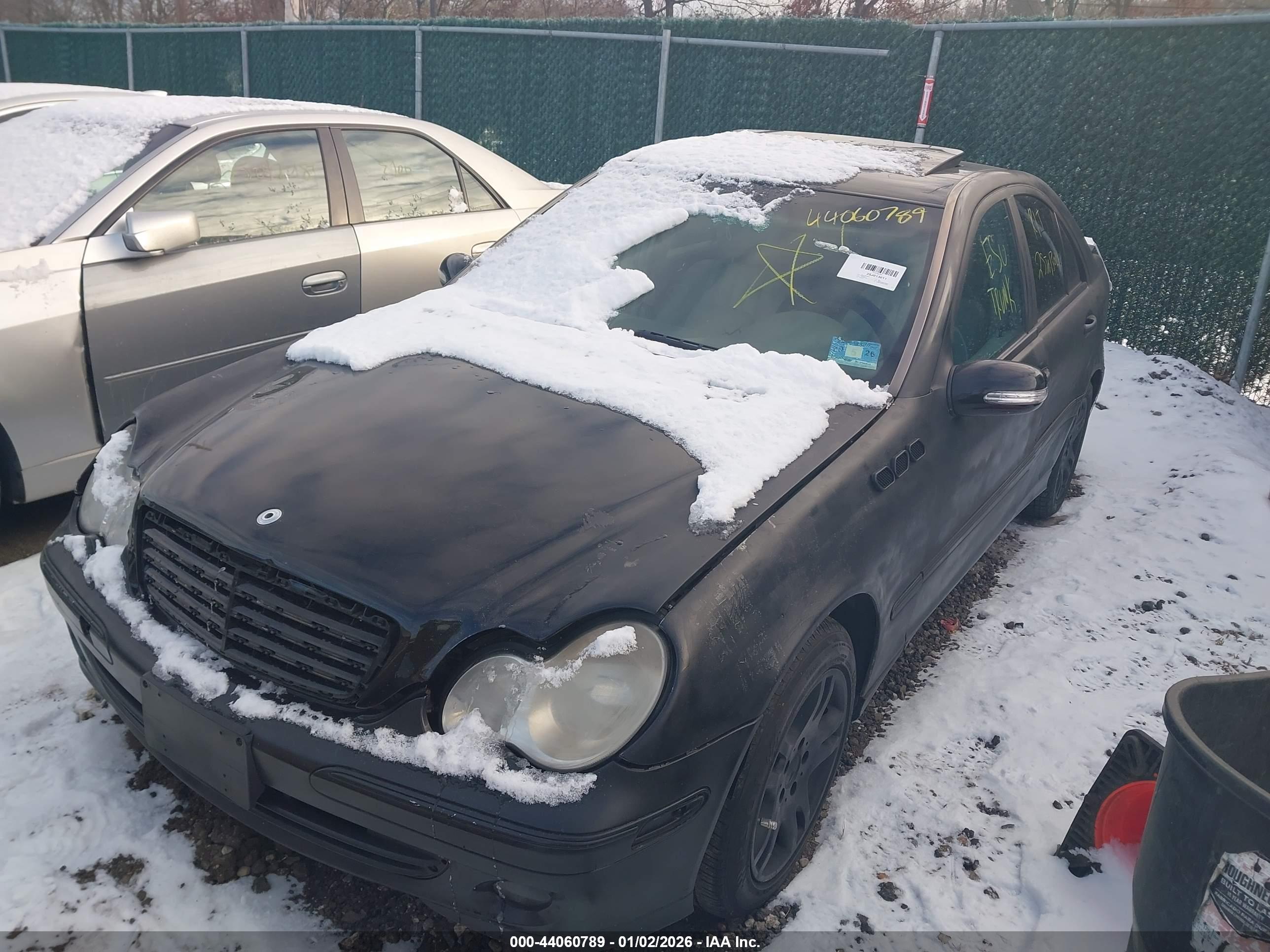 MERCEDES-BENZ C image 2