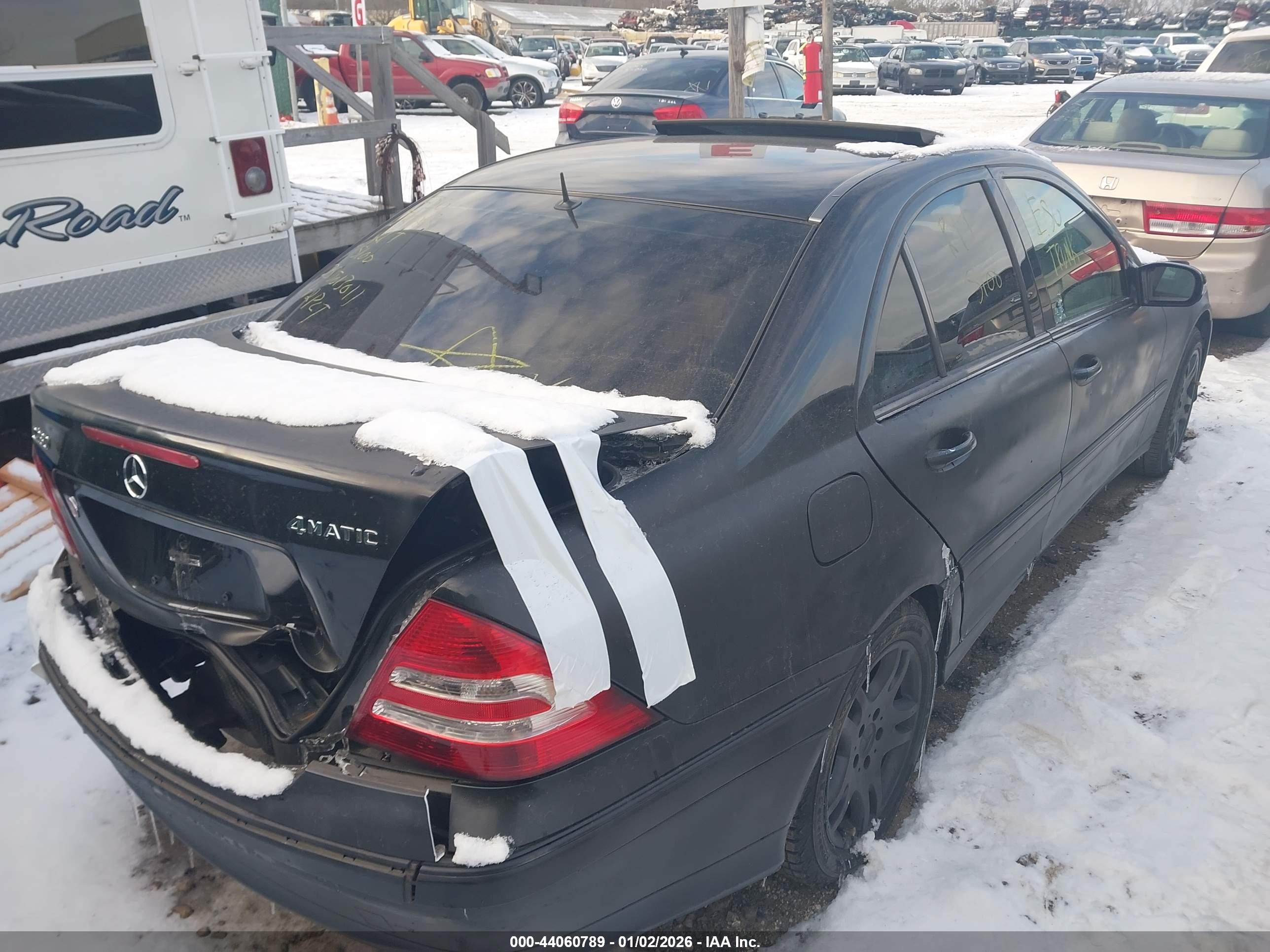 MERCEDES-BENZ C image 4