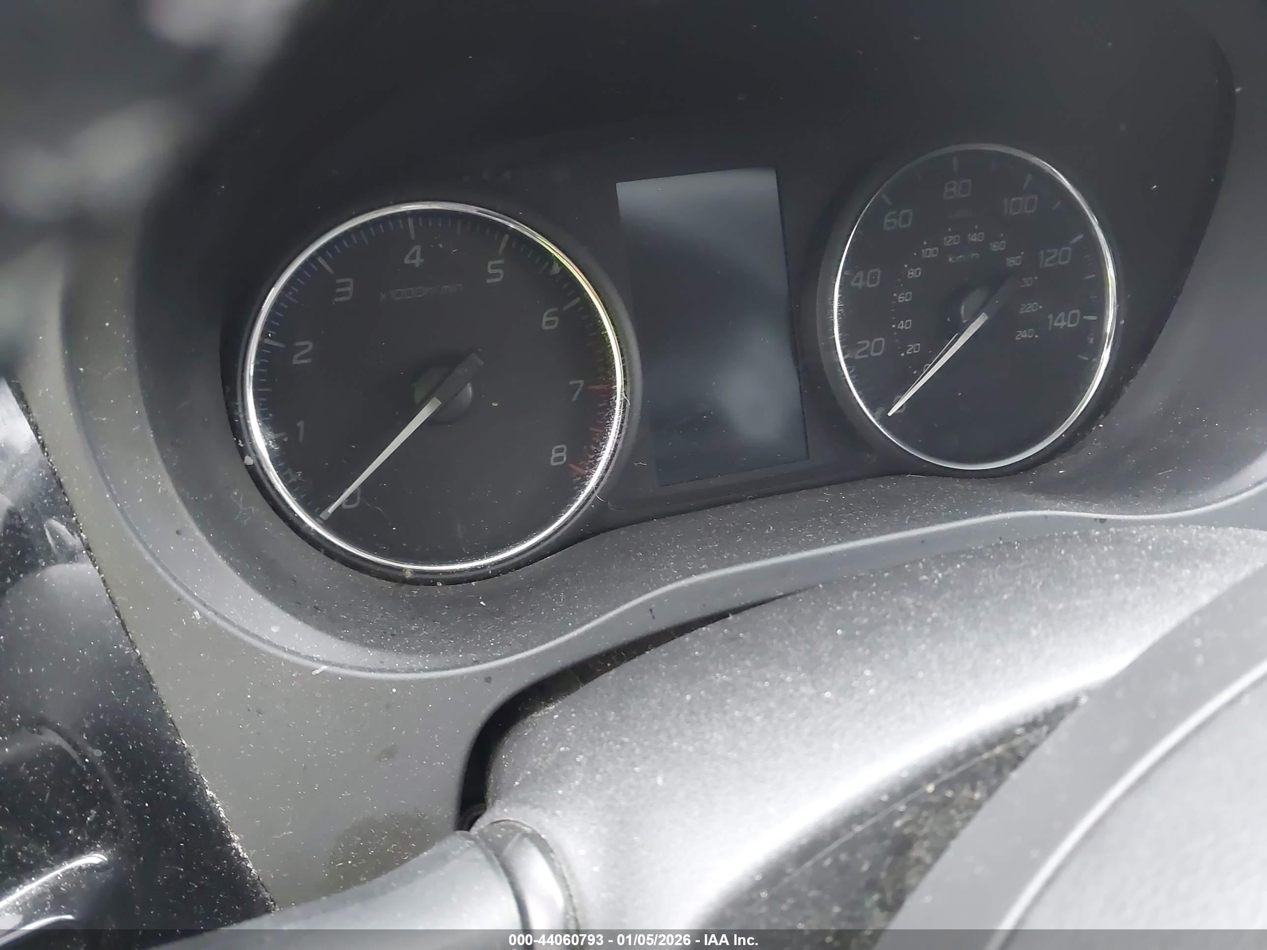 MITSUBISHI OUTLANDER image 7
