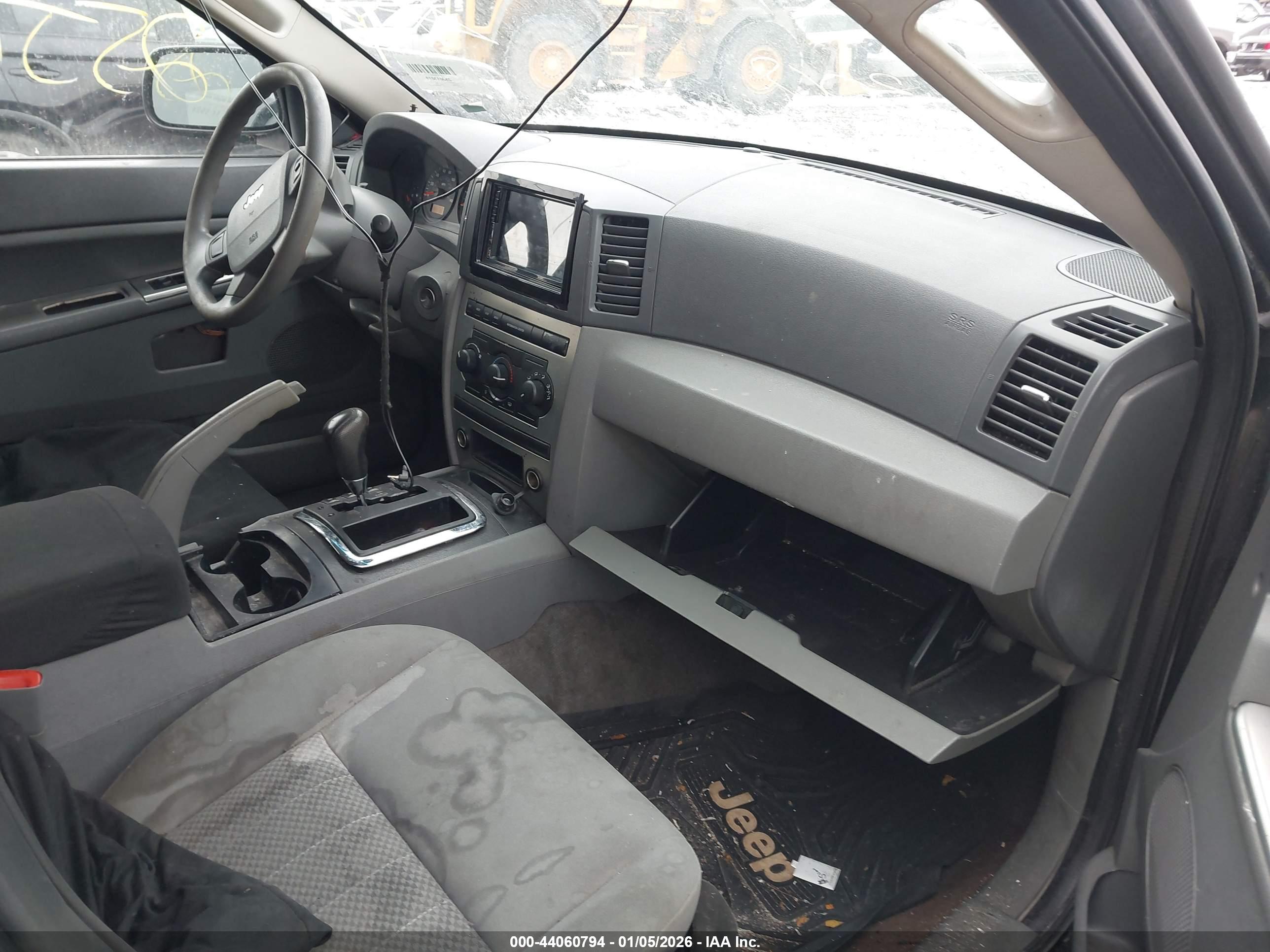 JEEP GRAND image 5