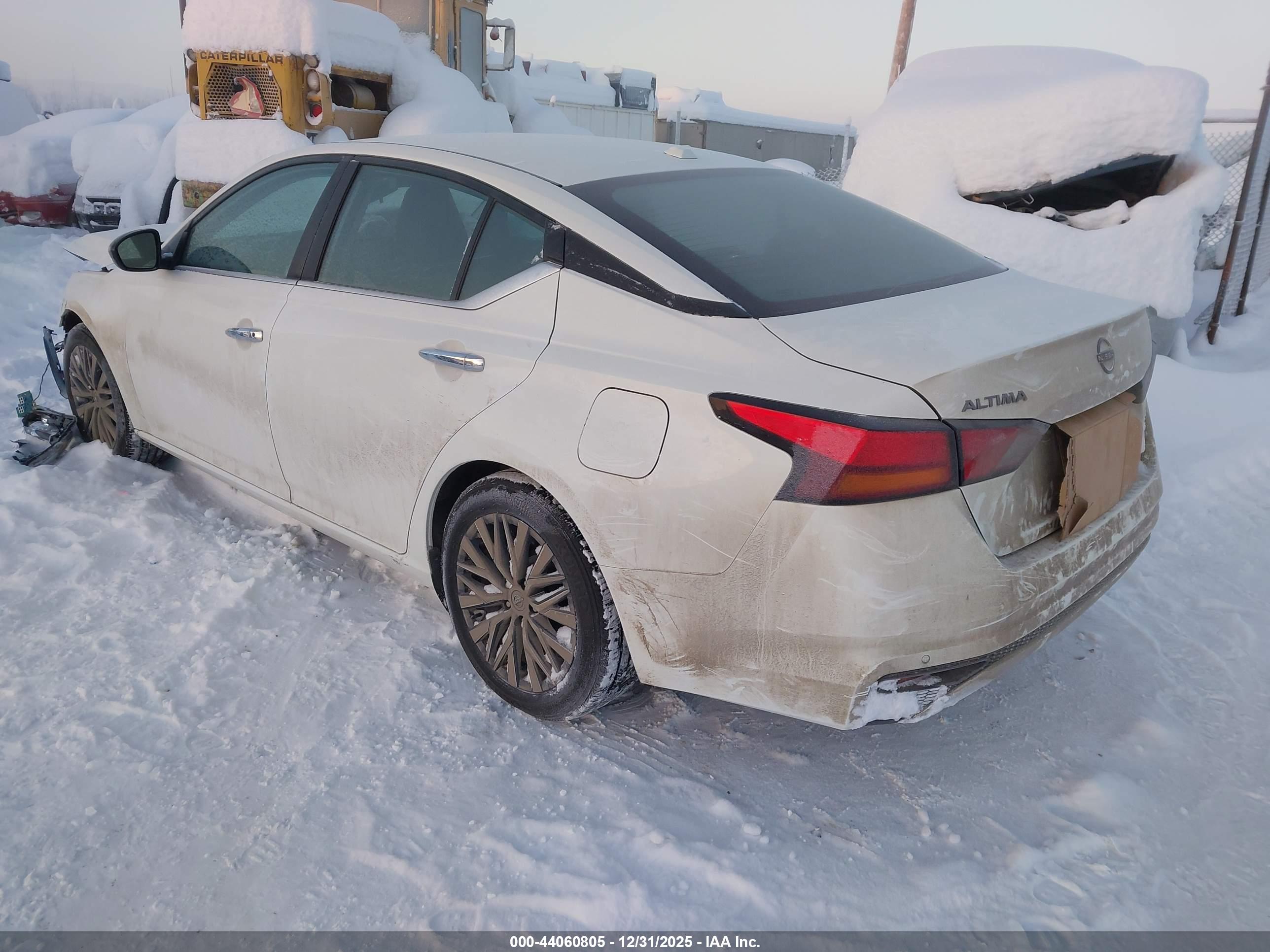 NISSAN ALTIMA image 3