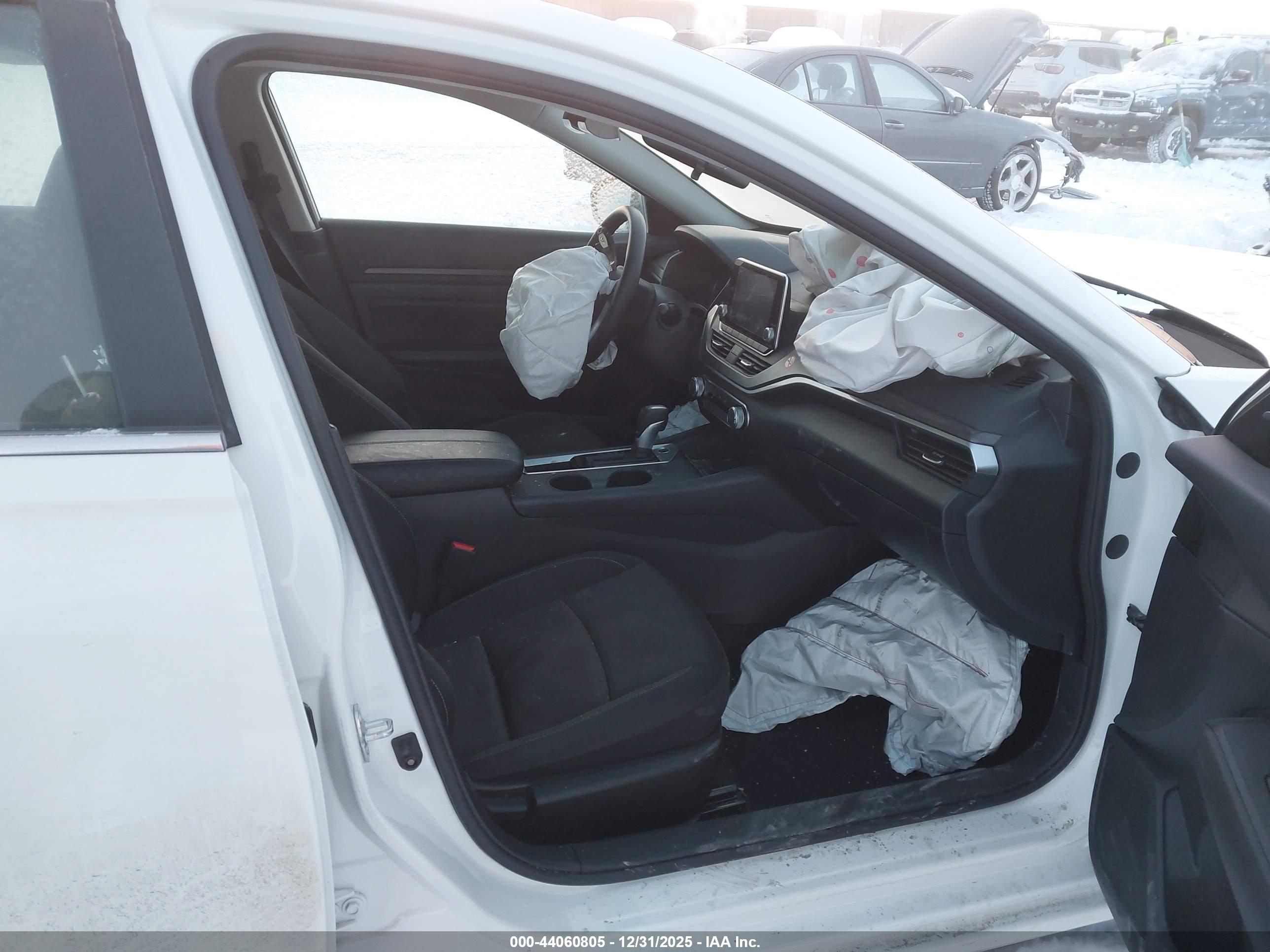 NISSAN ALTIMA image 5