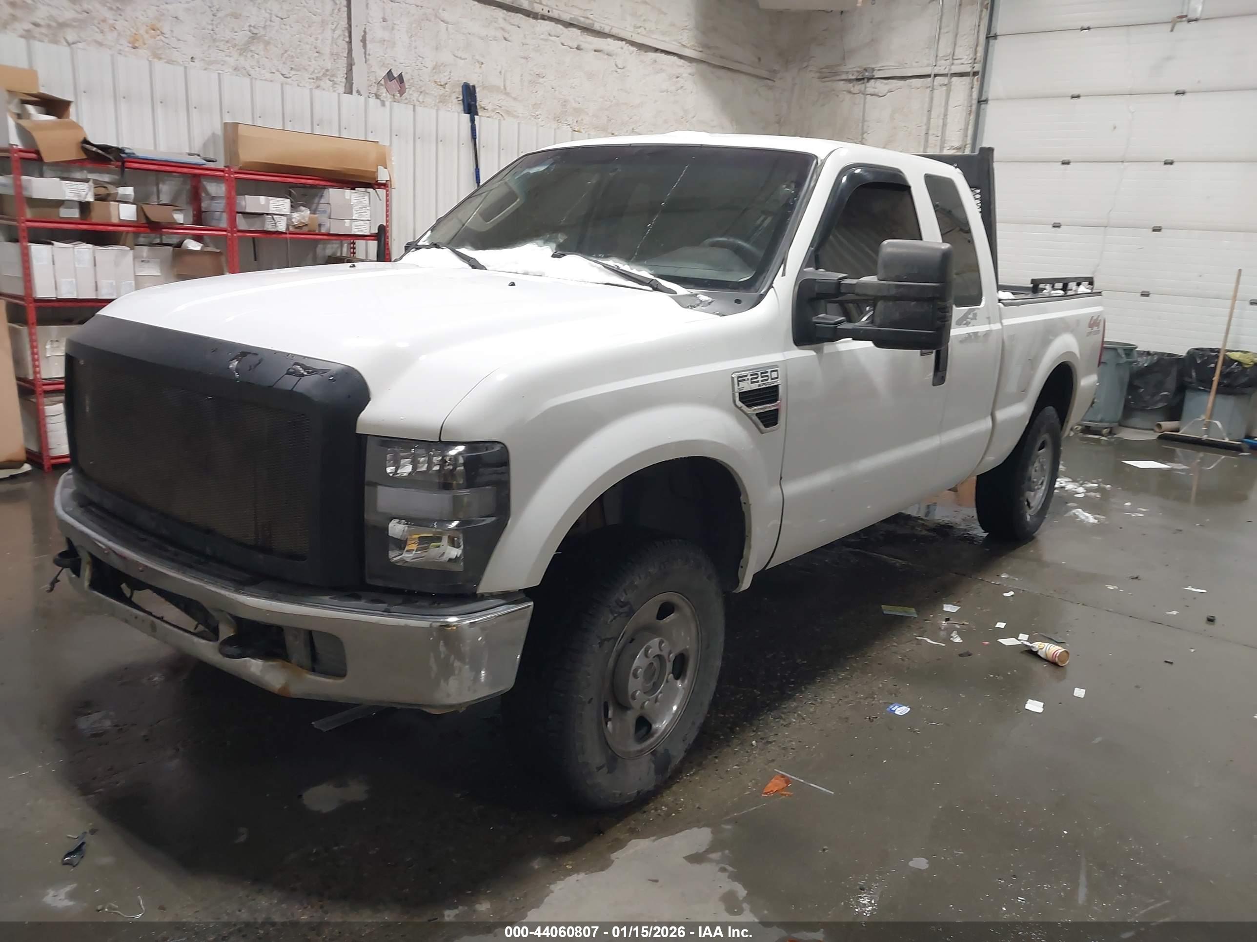 FORD F-250 image 2