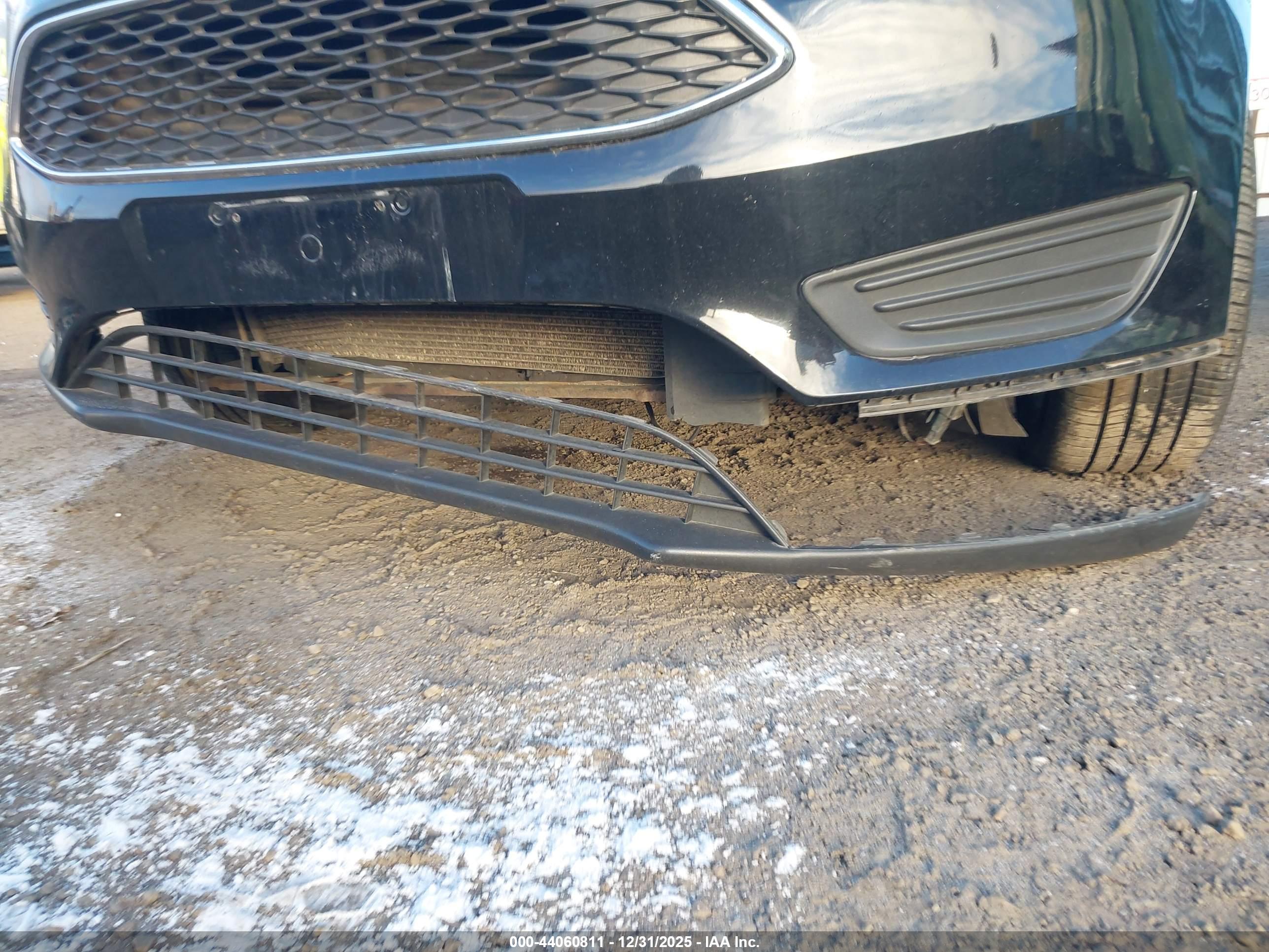 FORD FOCUS image 6